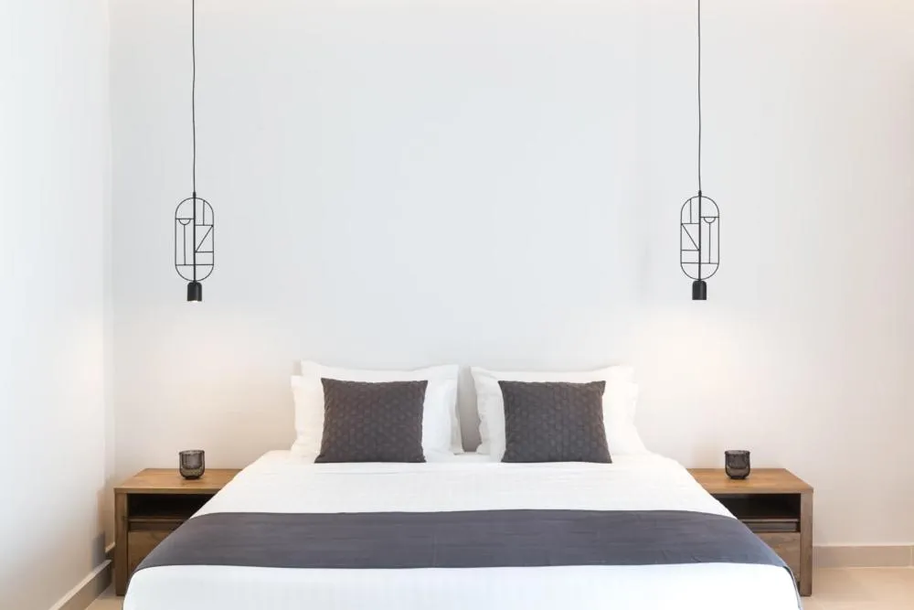 Bed in Calmare suites