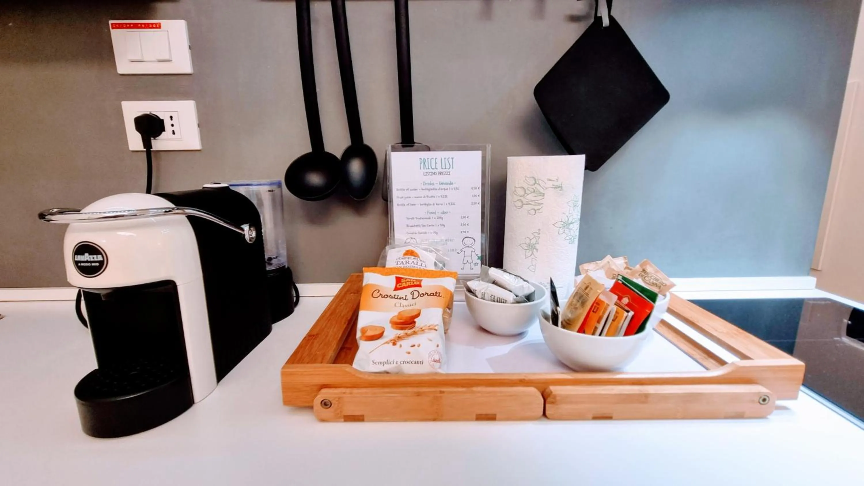 Coffee/tea facilities in Dada