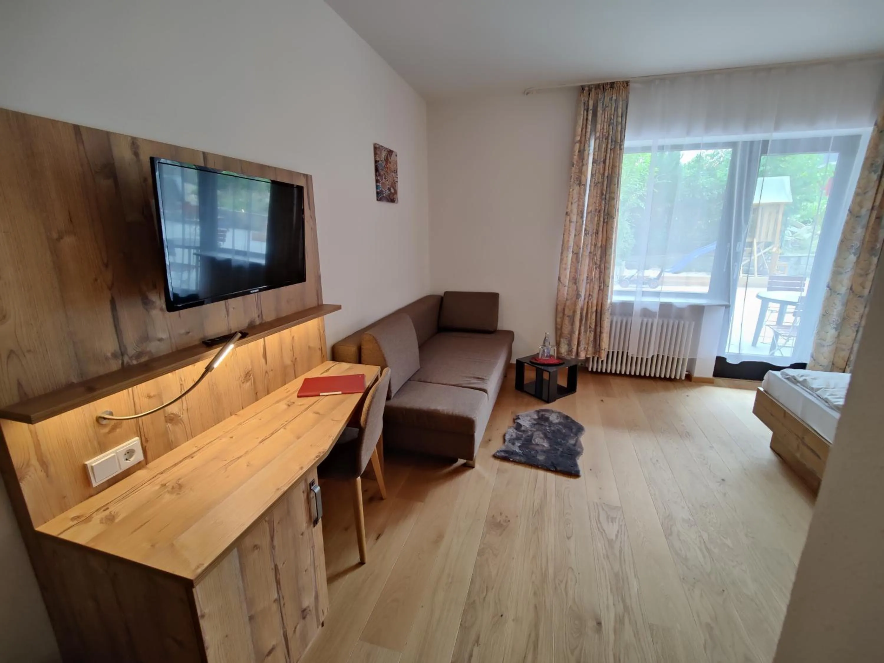 Communal lounge/ TV room in Ferien vom Ich, Bayerischer Wald, Hotel & Restaurant