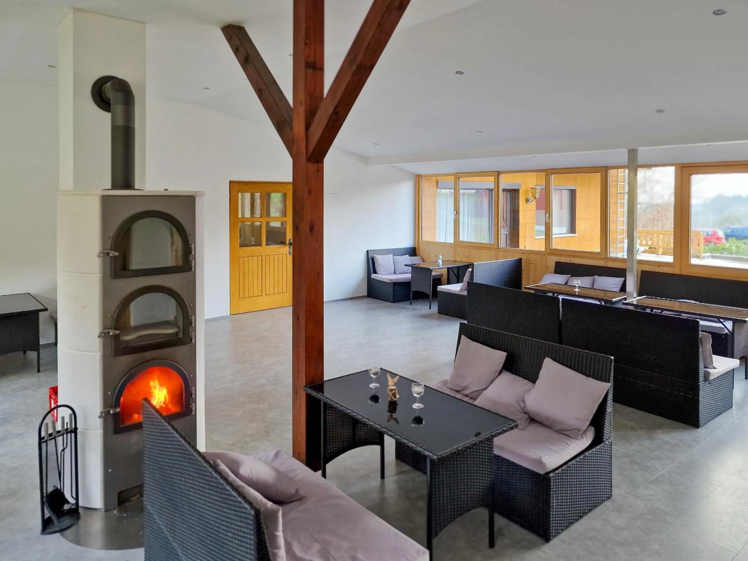 Communal lounge/ TV room in Ferien vom Ich, Bayerischer Wald, Hotel & Restaurant