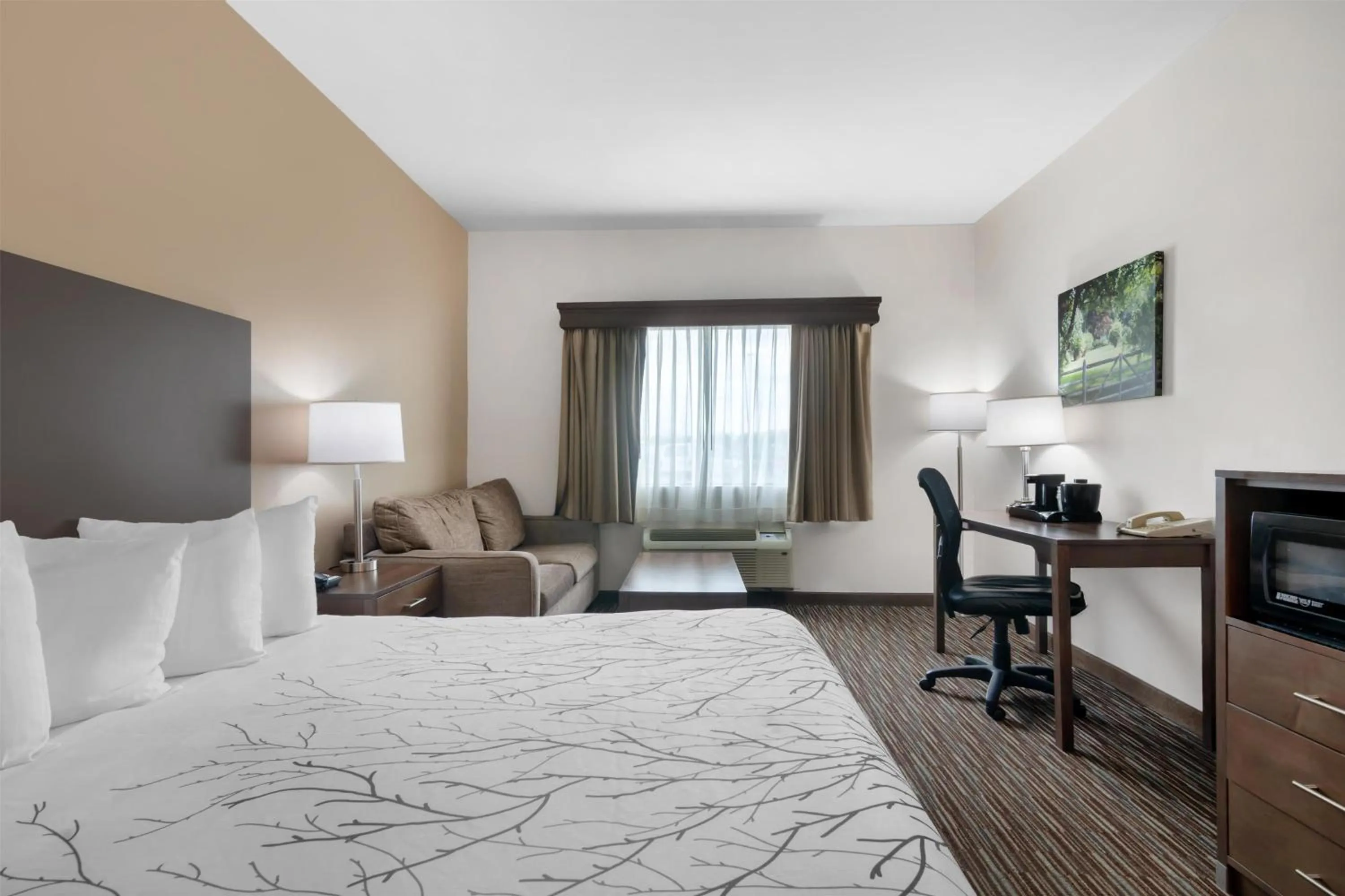 Bedroom, Bed in Best Western Brookfield