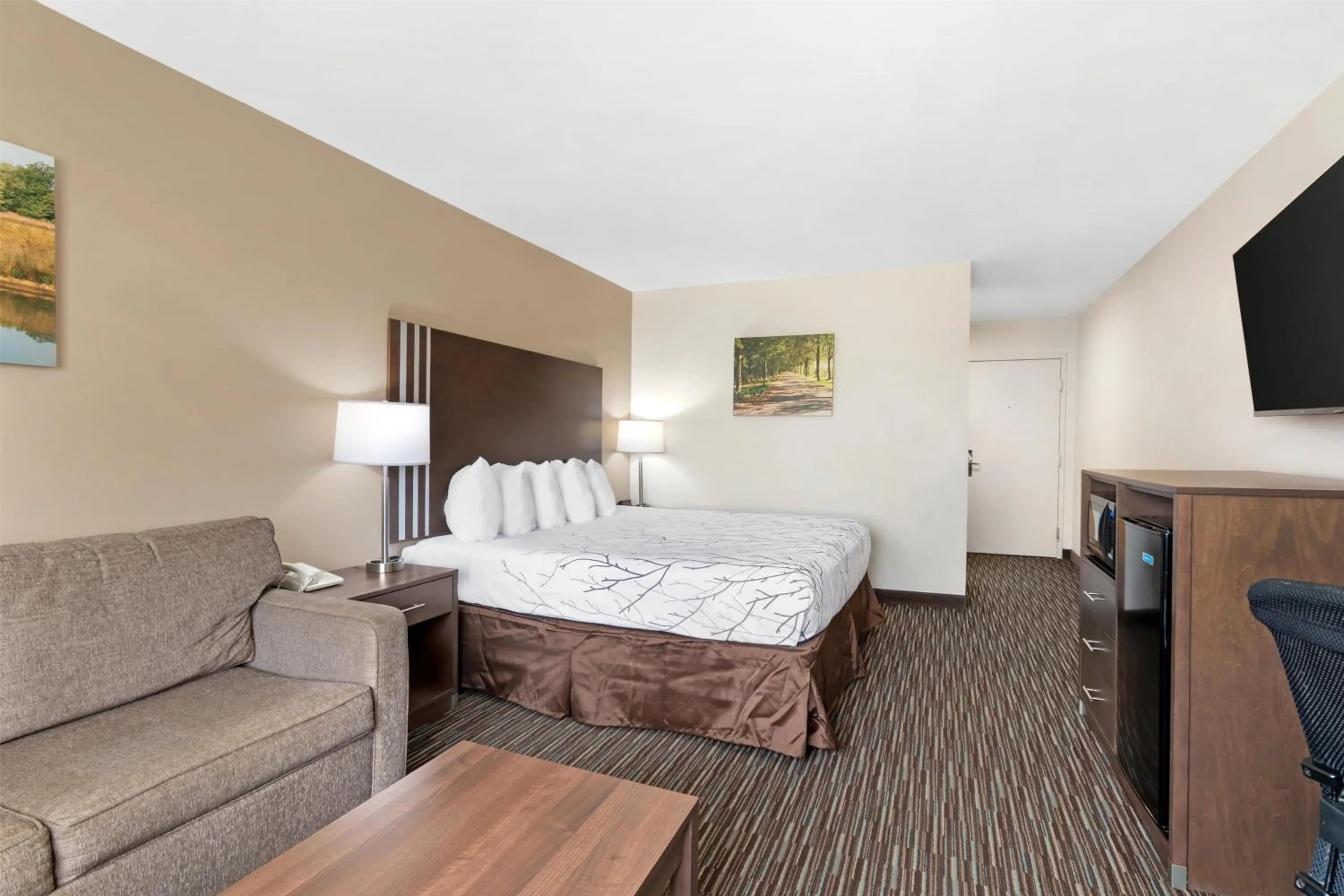 Bedroom, Bed in Best Western Brookfield