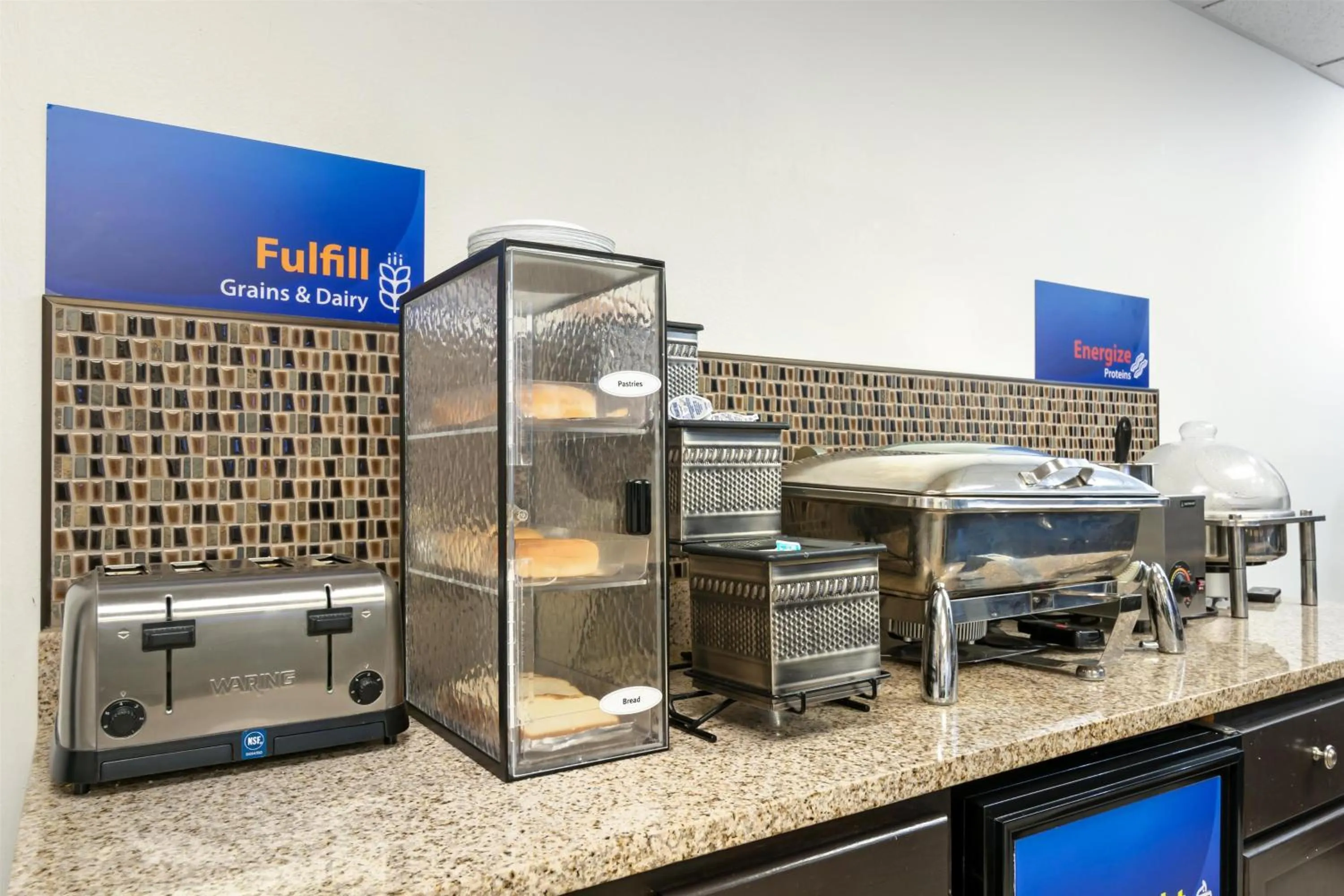 Breakfast in Best Western Brookfield