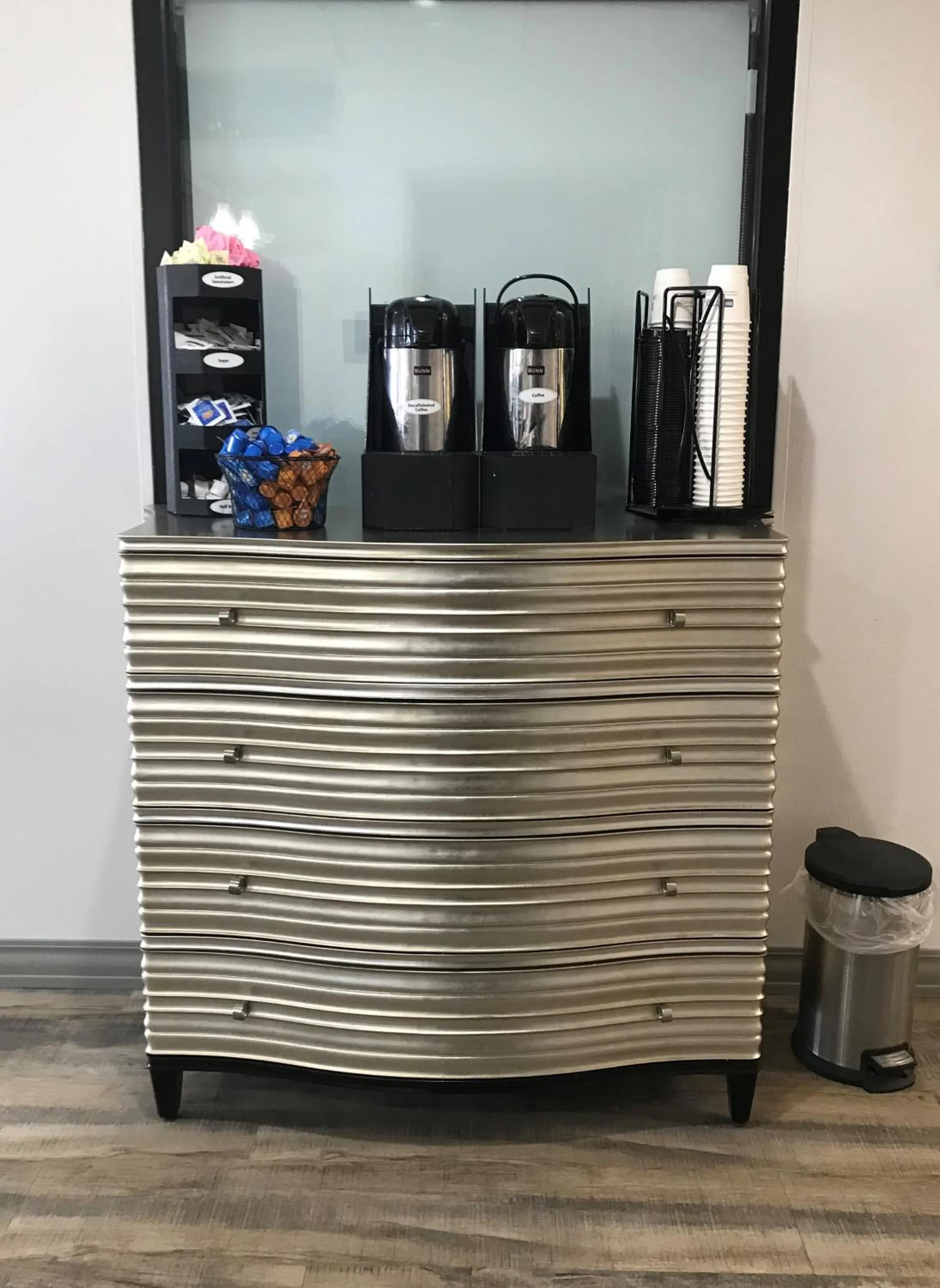 Coffee/tea facilities in Best Western Brookfield