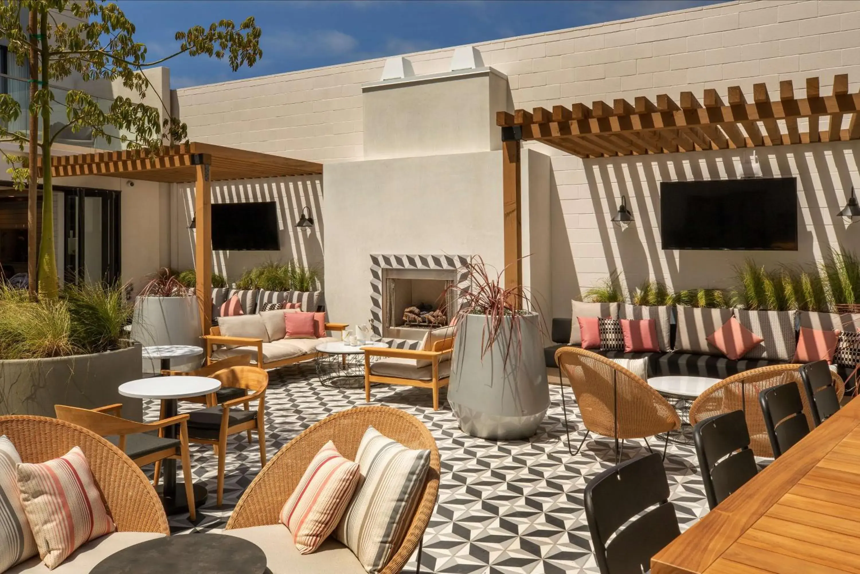 Inner courtyard view in The Monsaraz San Diego, Tapestry Collection By Hilton Inner courtyard view in The Monsaraz San Diego, Tapestry Collection By Hilton