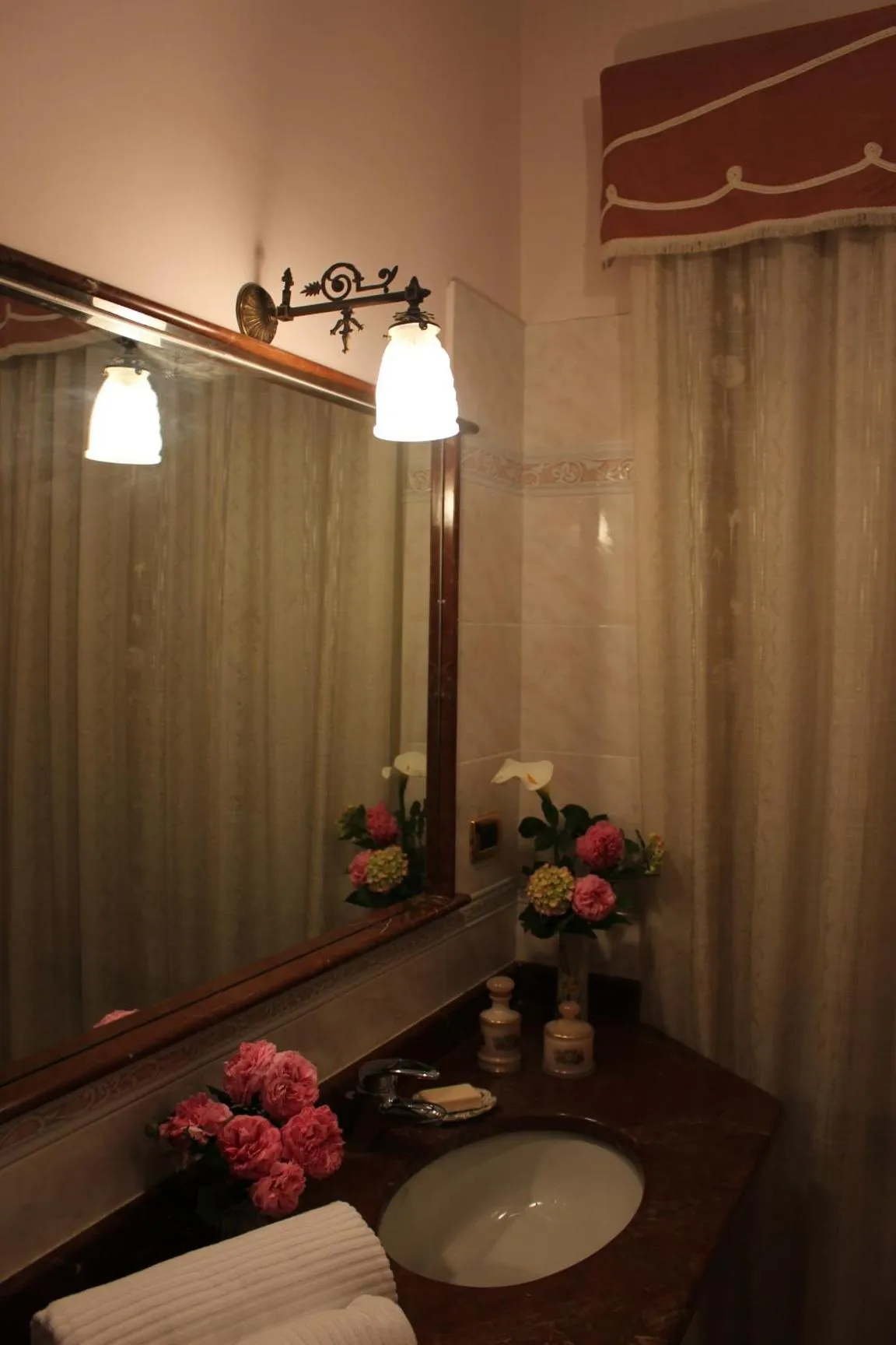 Bathroom in Villa il Lauro