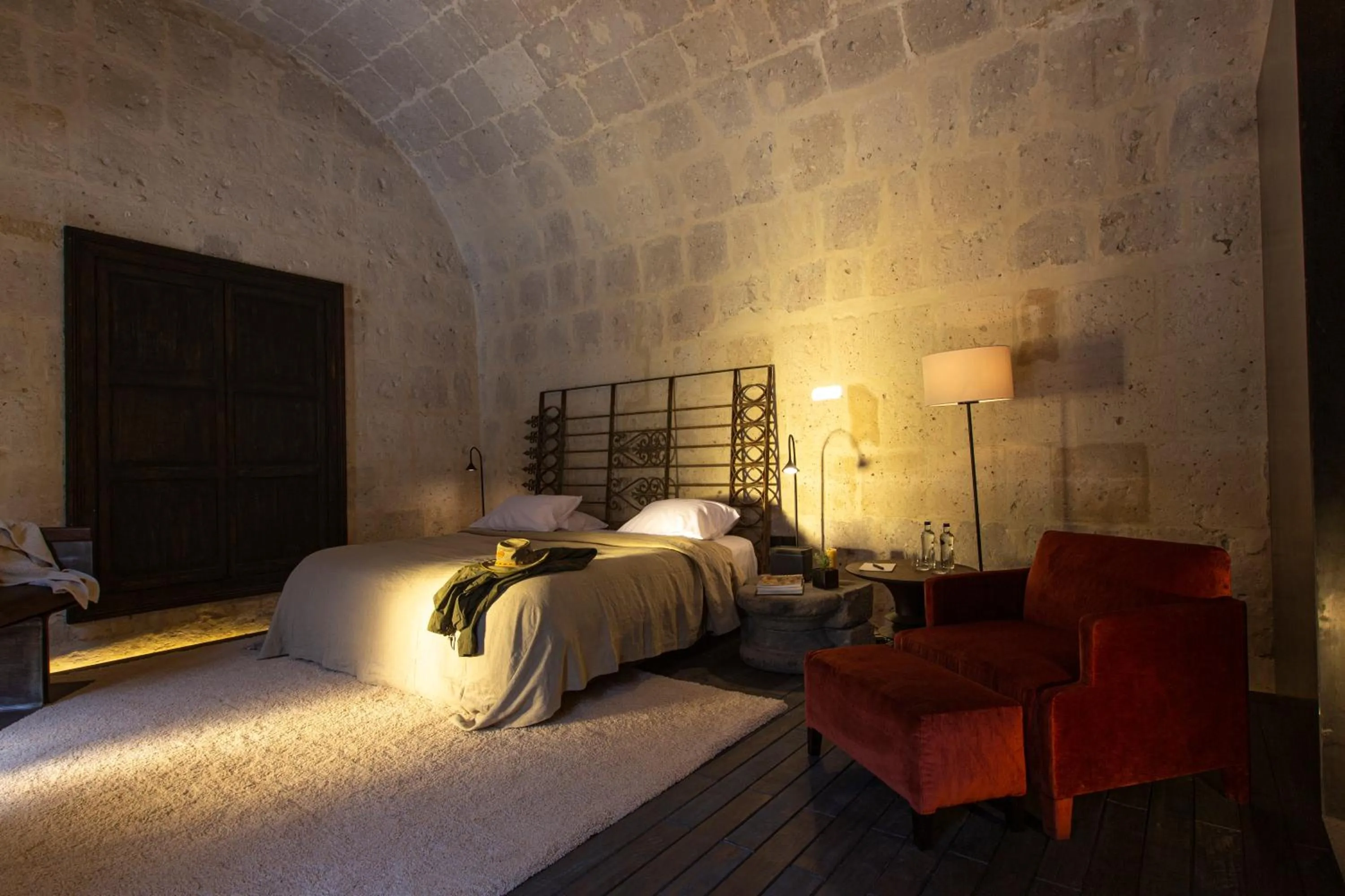 Bed in CIRQA - Relais & Châteaux