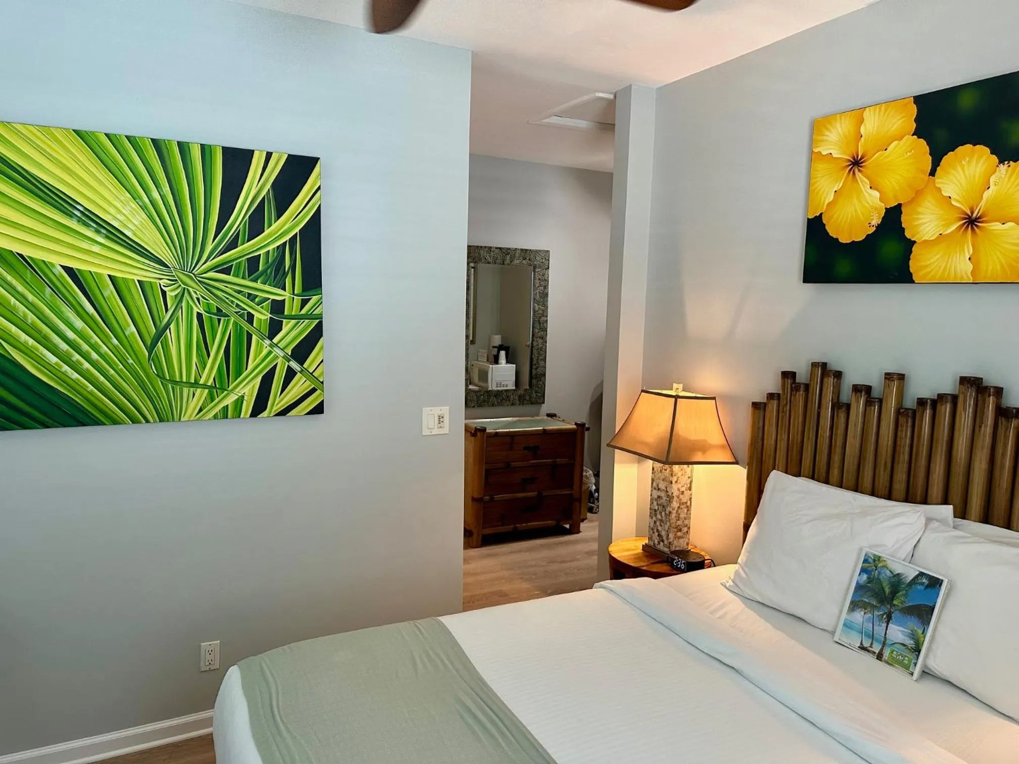 Bedroom, Bed in Douglas House