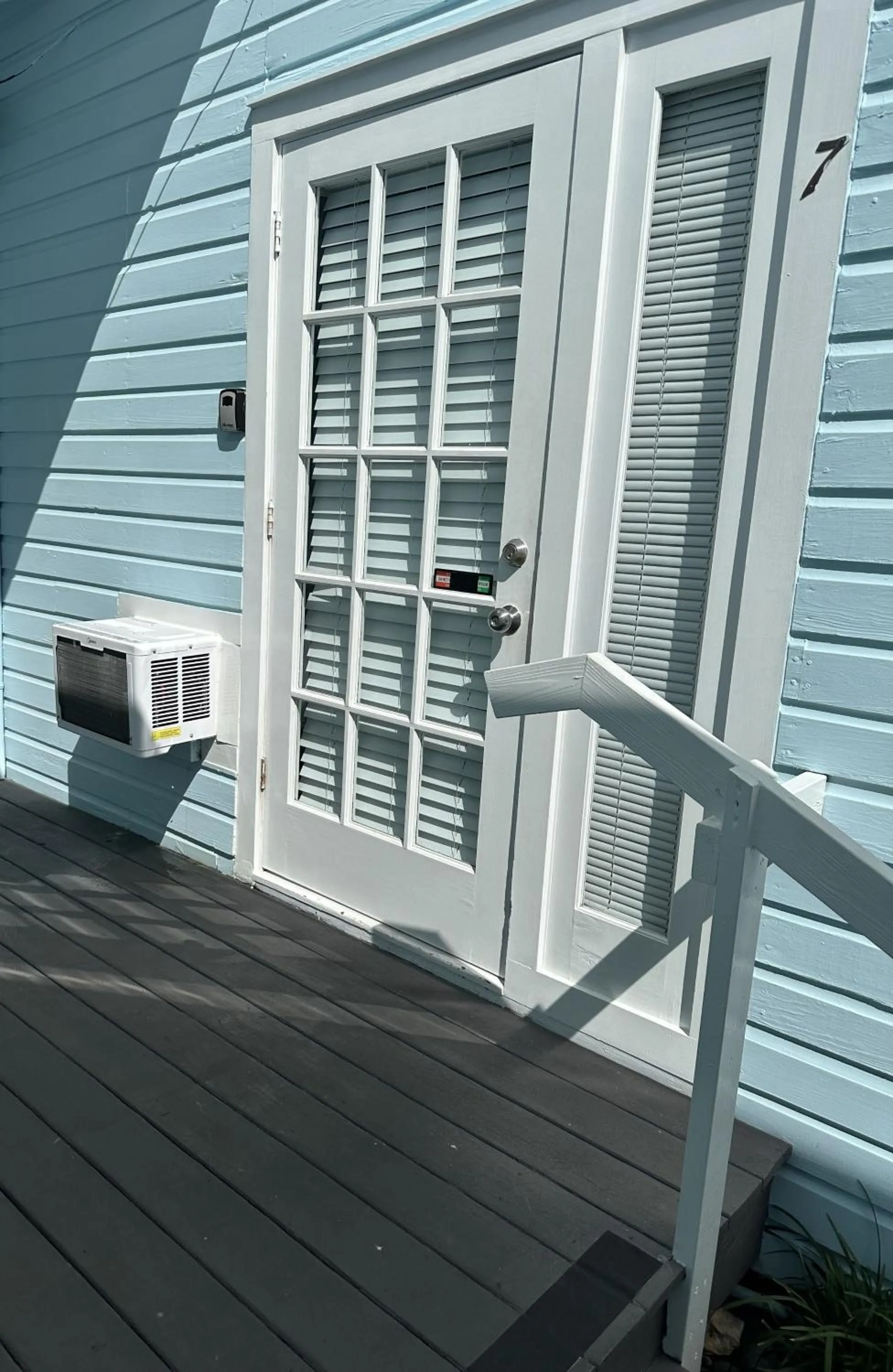 Inner courtyard view in Douglas House