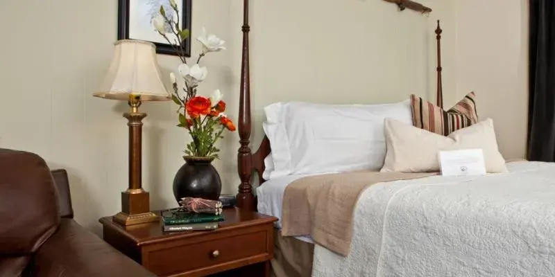 King Suite in Gauthier's Saranac Lake Inn King Suite in Gauthier's Saranac Lake Inn