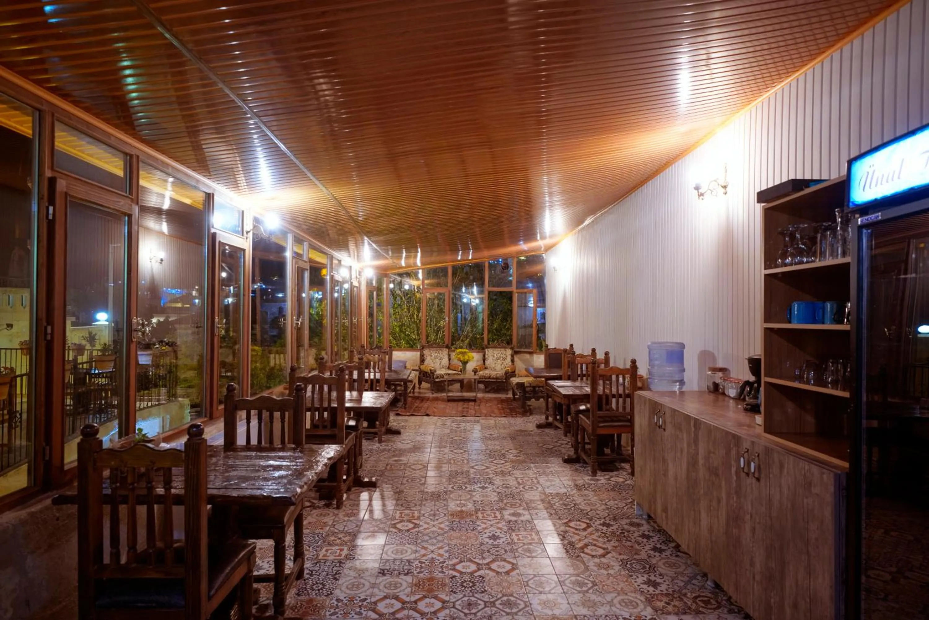 Restaurant/places to eat in Adelya Cave Hotel