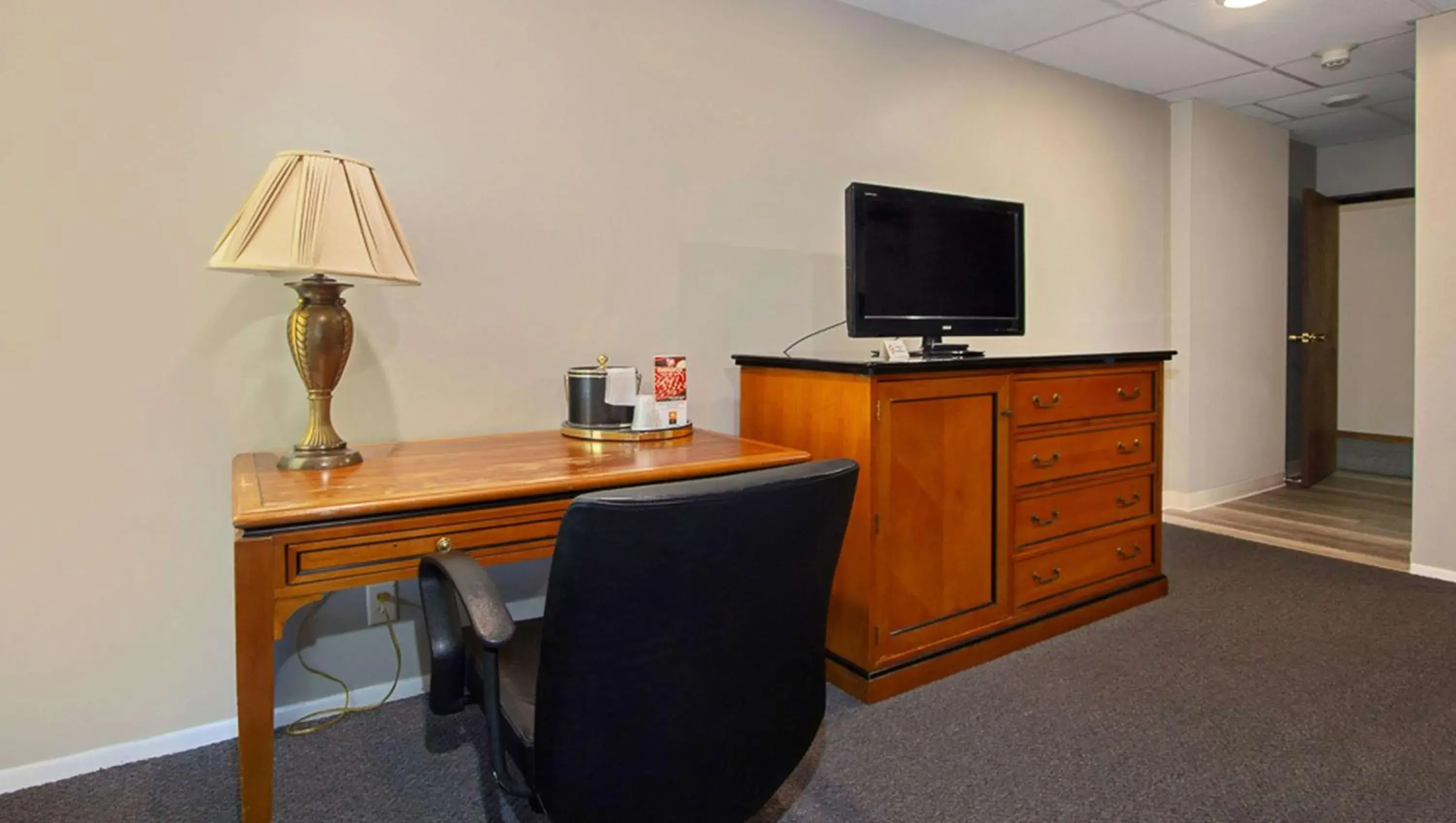 Photo of the whole room in M Star North Canton - Hall of Fame Photo of the whole room in M Star North Canton - Hall of Fame