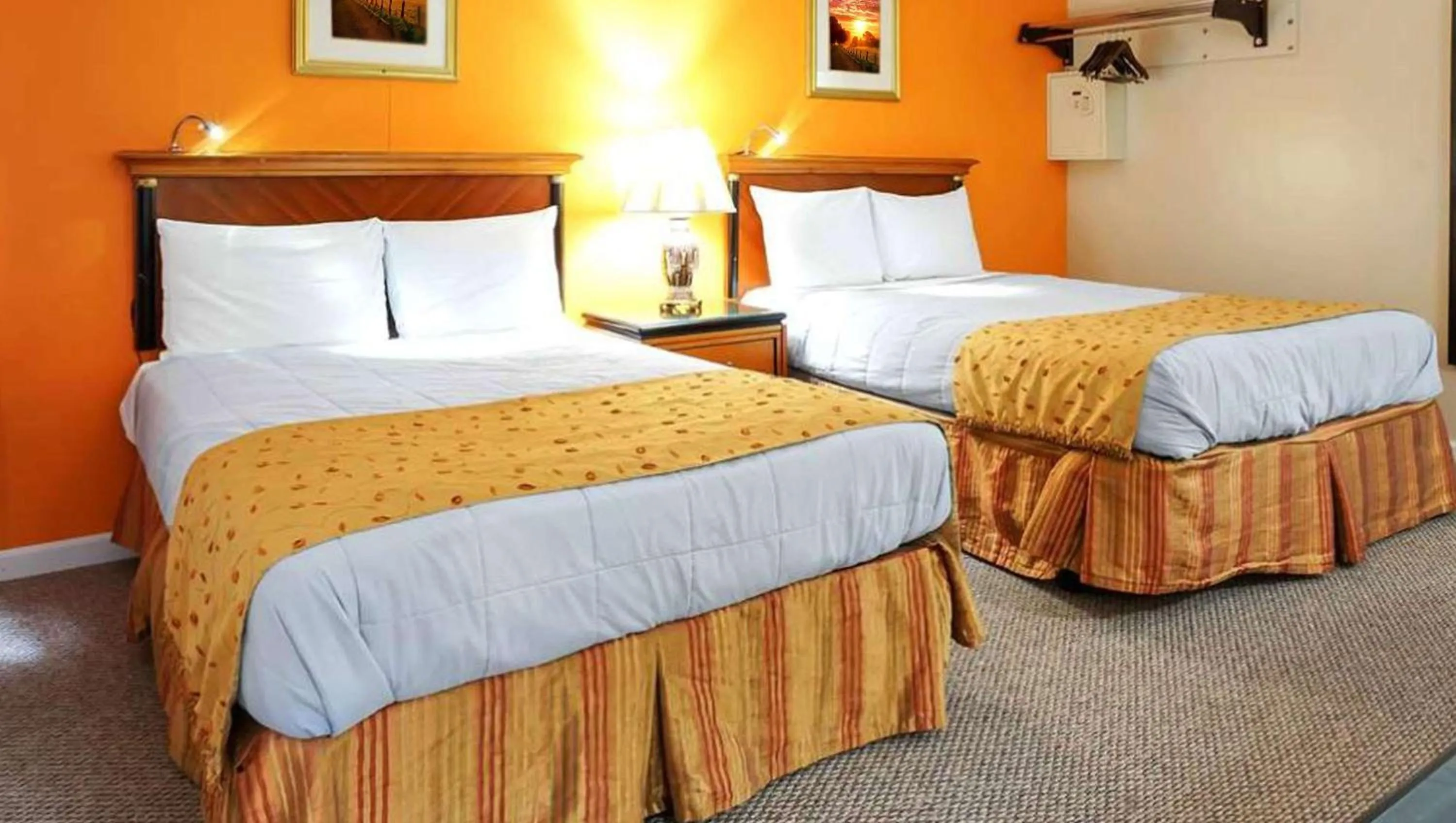 Photo of the whole room, Bed in M Star North Canton - Hall of Fame