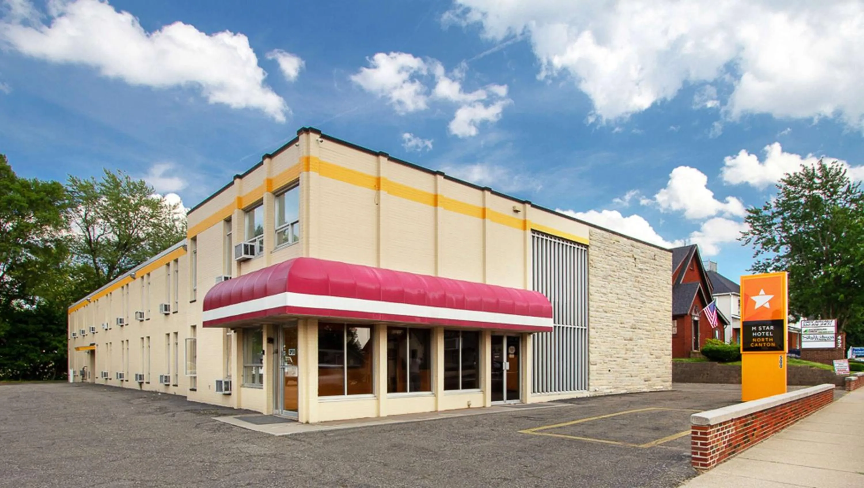 Property building in M Star North Canton - Hall of Fame