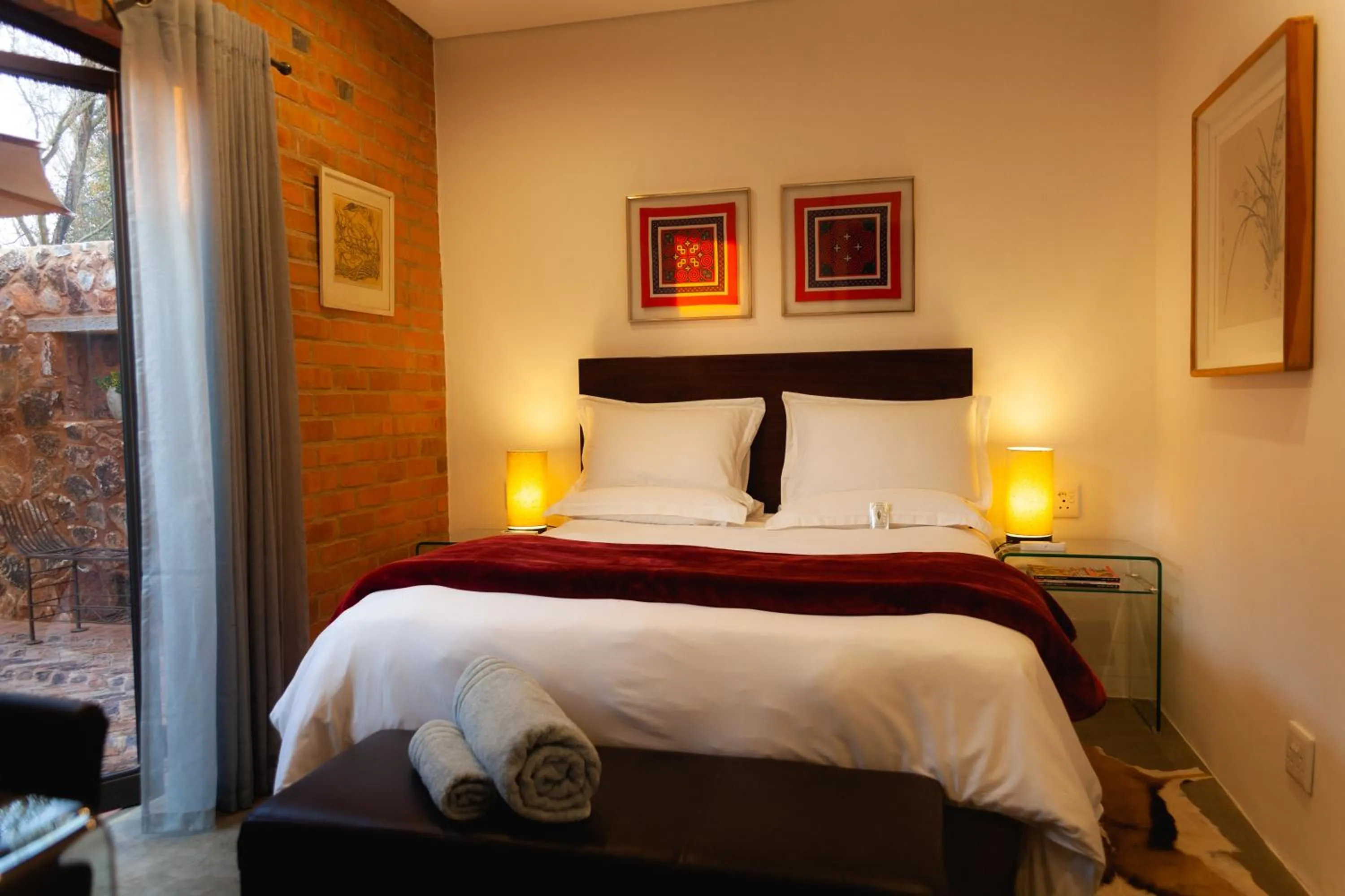 Bed in Twin Rivers Bed and Breakfast