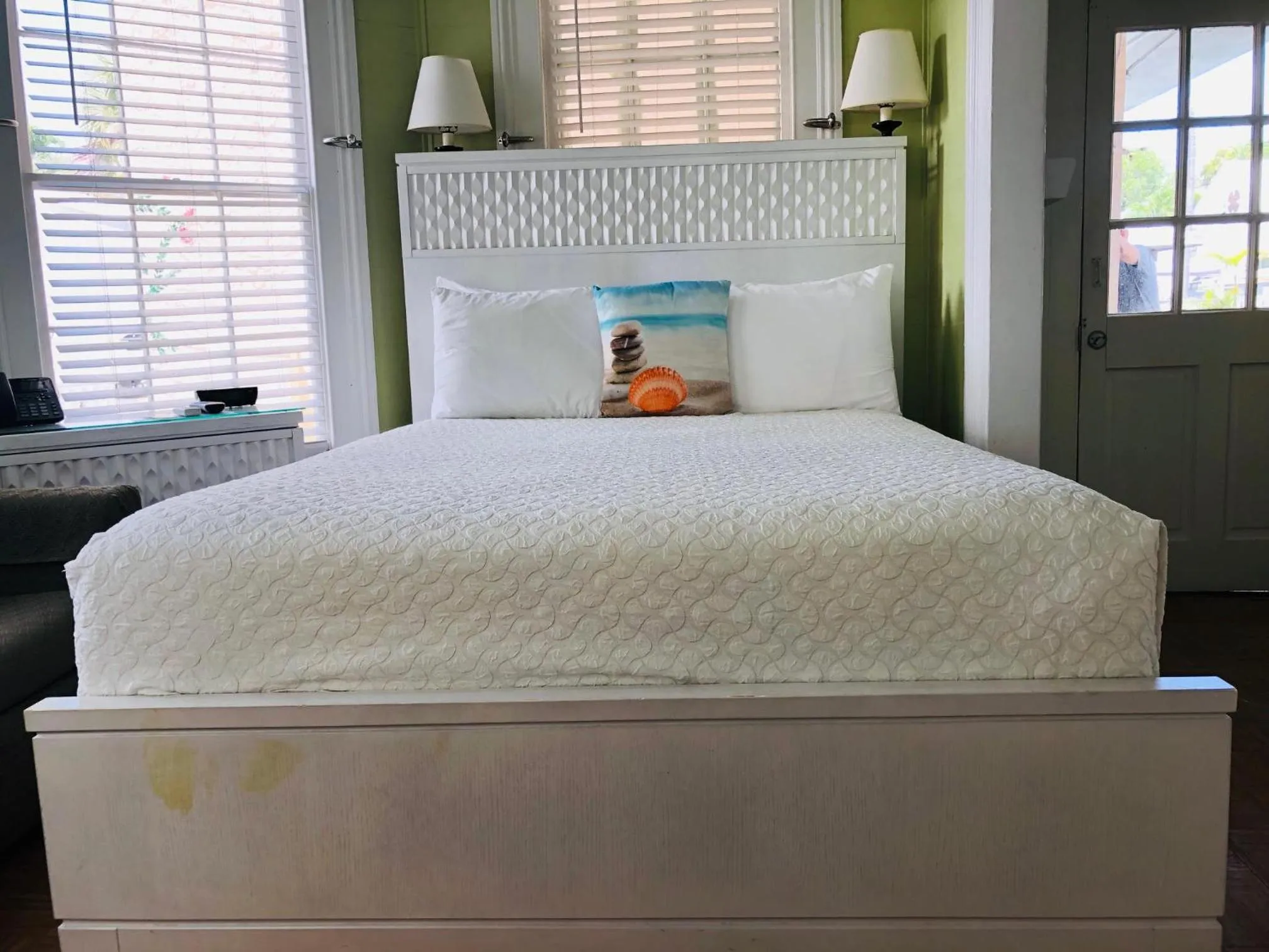 Bed in The Palms Hotel