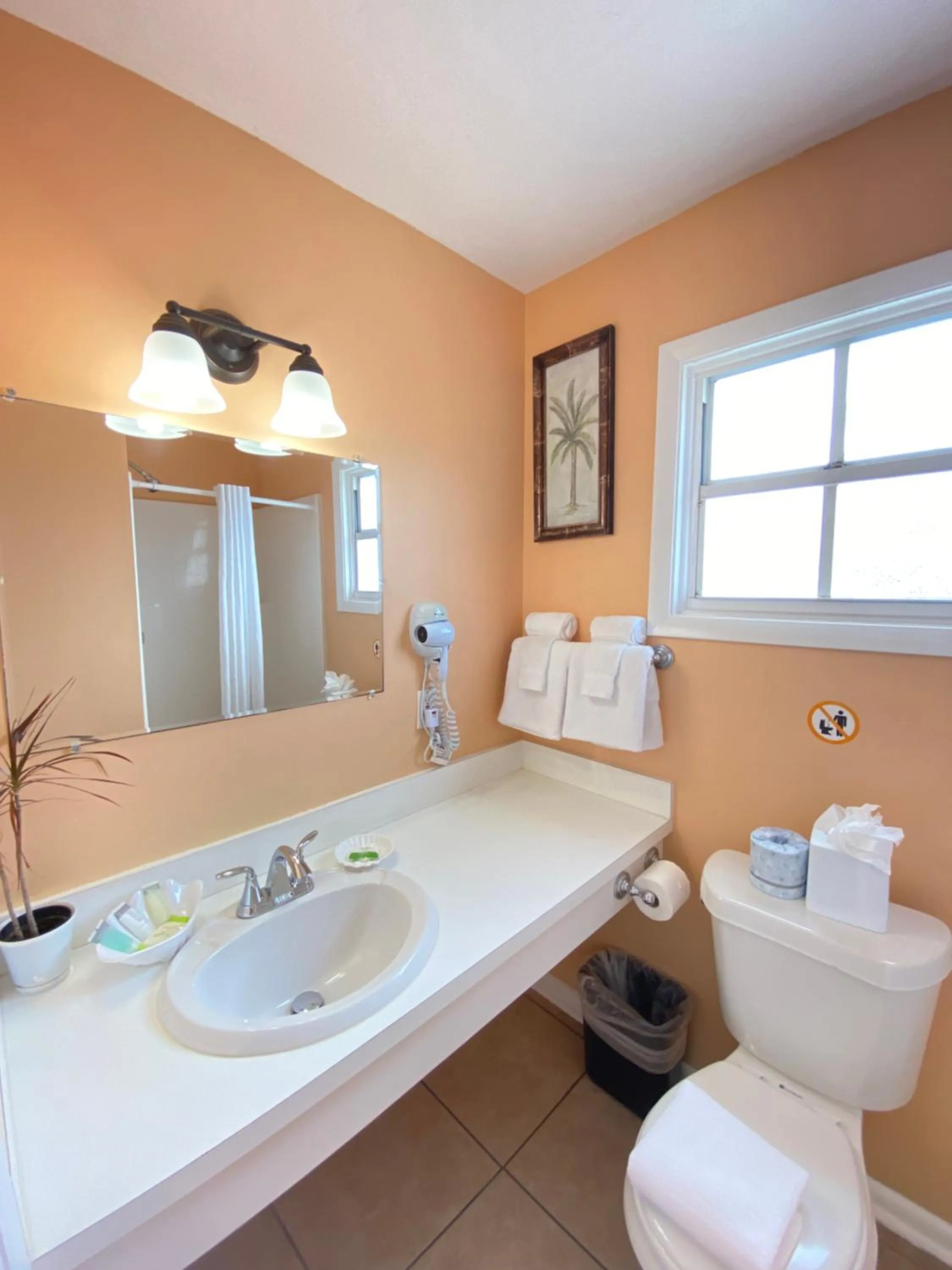 Bathroom in The Palms Hotel