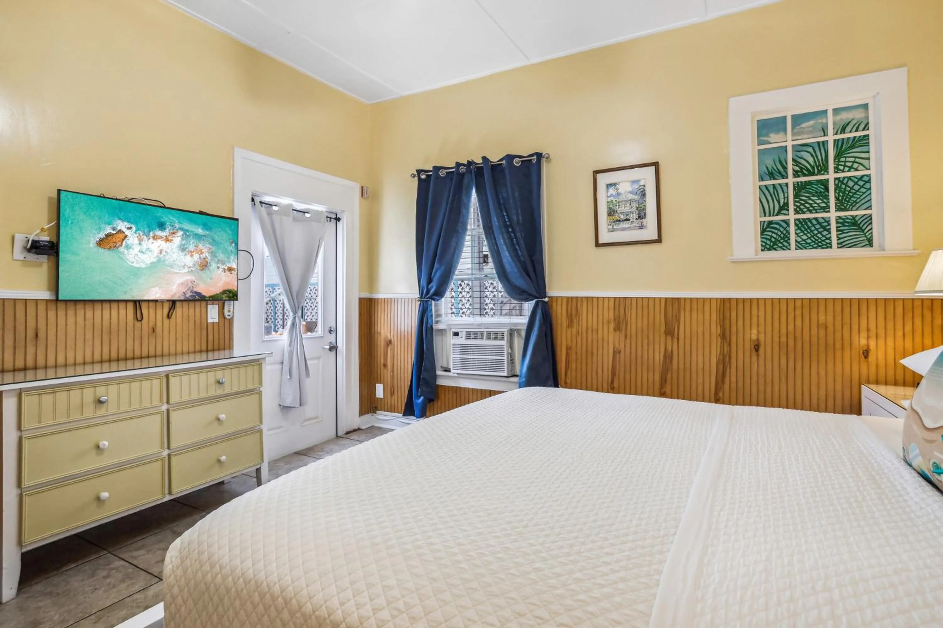 Bedroom, Bed in The Palms Hotel