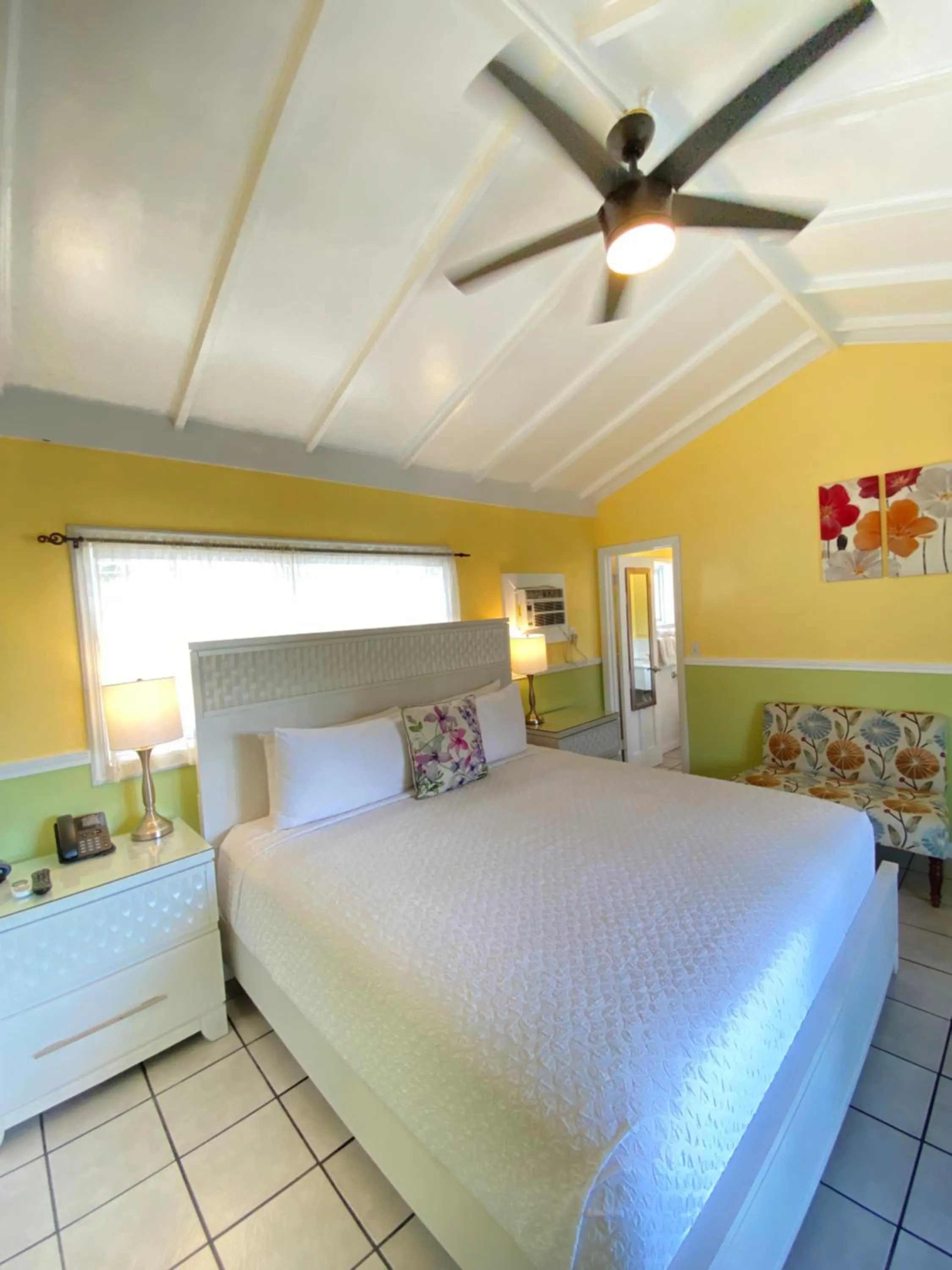 Bed in The Palms Hotel