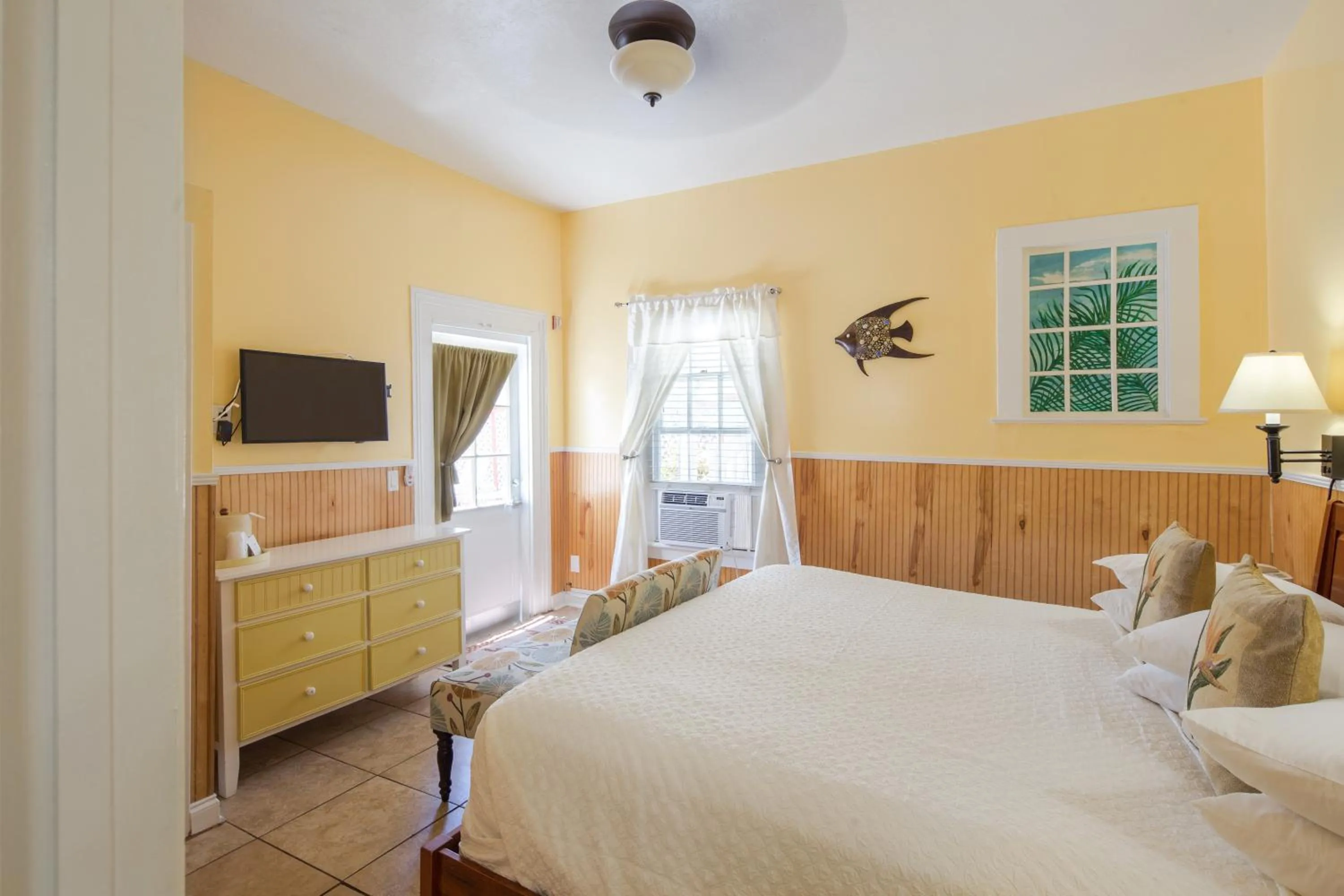 Bed in The Palms Hotel