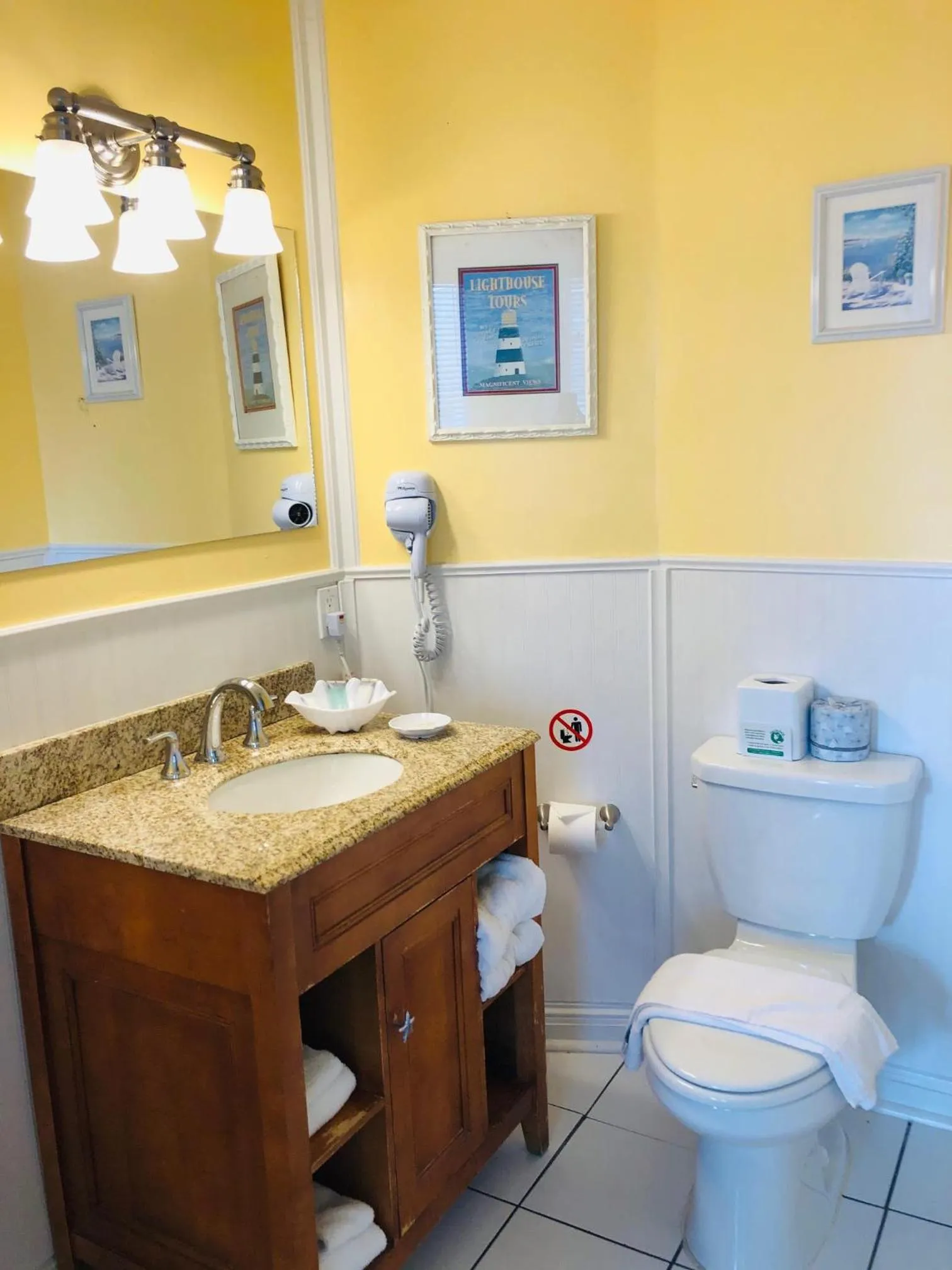 Bathroom in The Palms Hotel