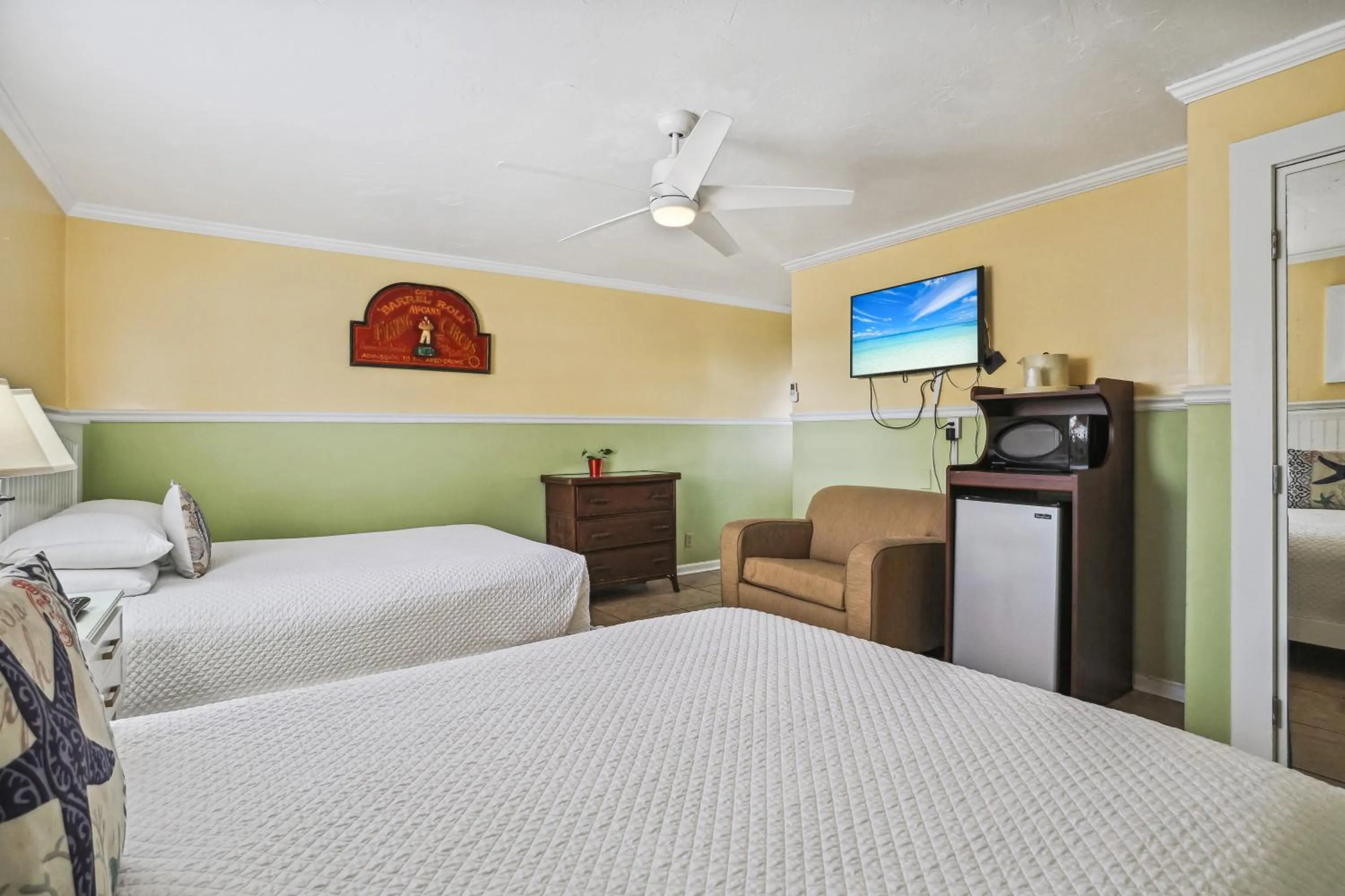 Bedroom, Bed in The Palms Hotel