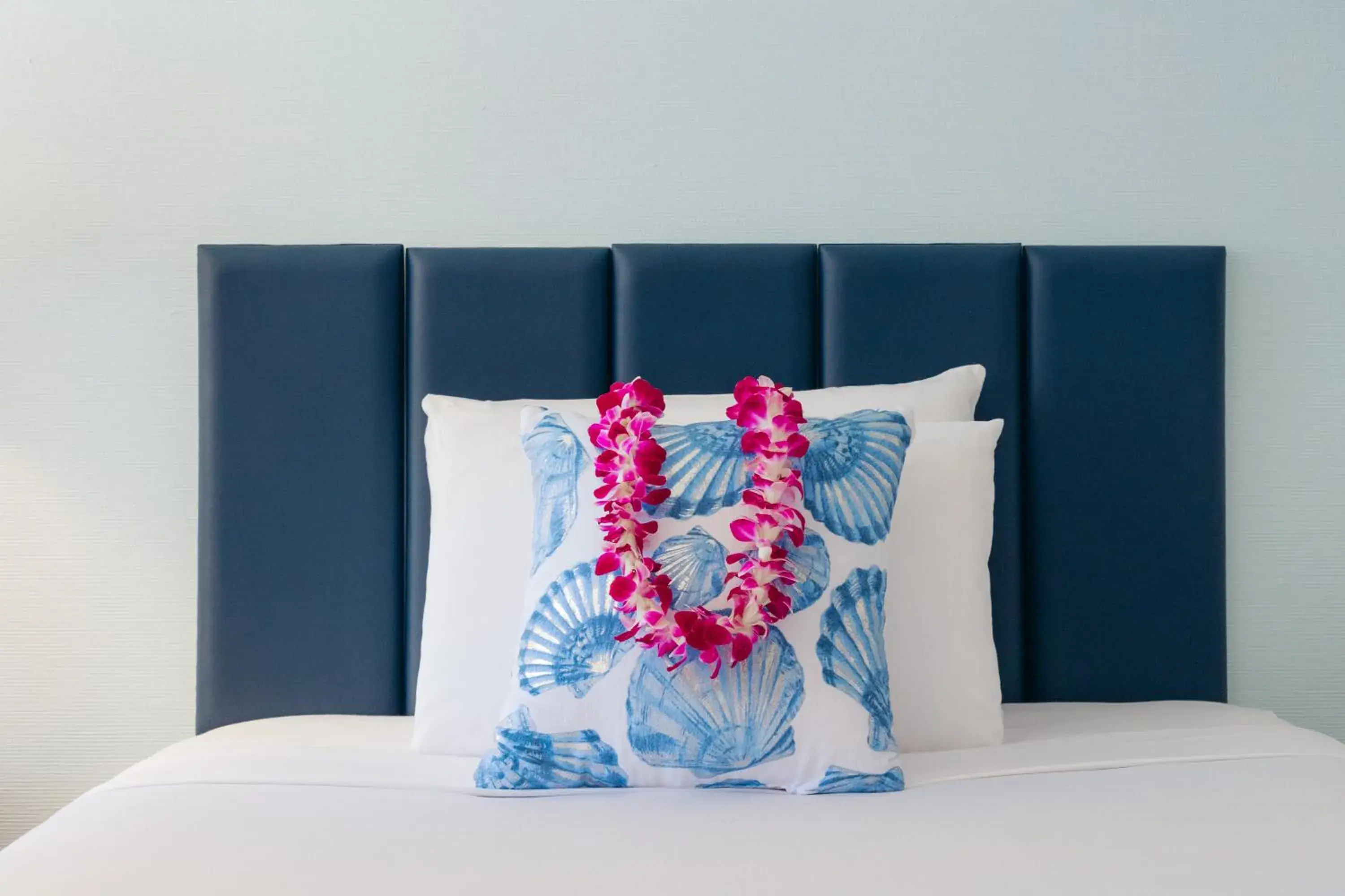 Bed in Waikiki Heritage Hotel Bed in Waikiki Heritage Hotel