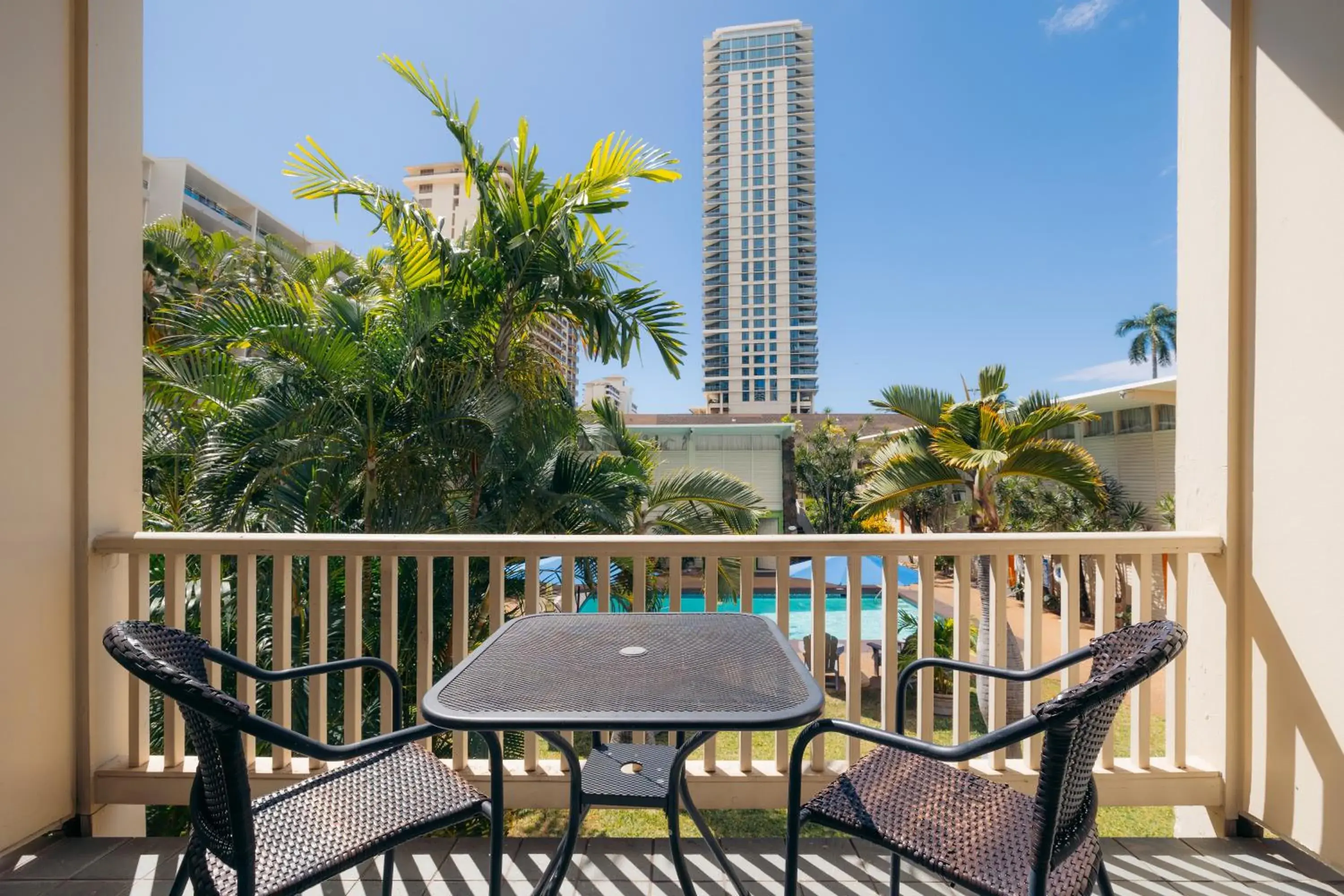 Patio in Waikiki Heritage Hotel Patio in Waikiki Heritage Hotel