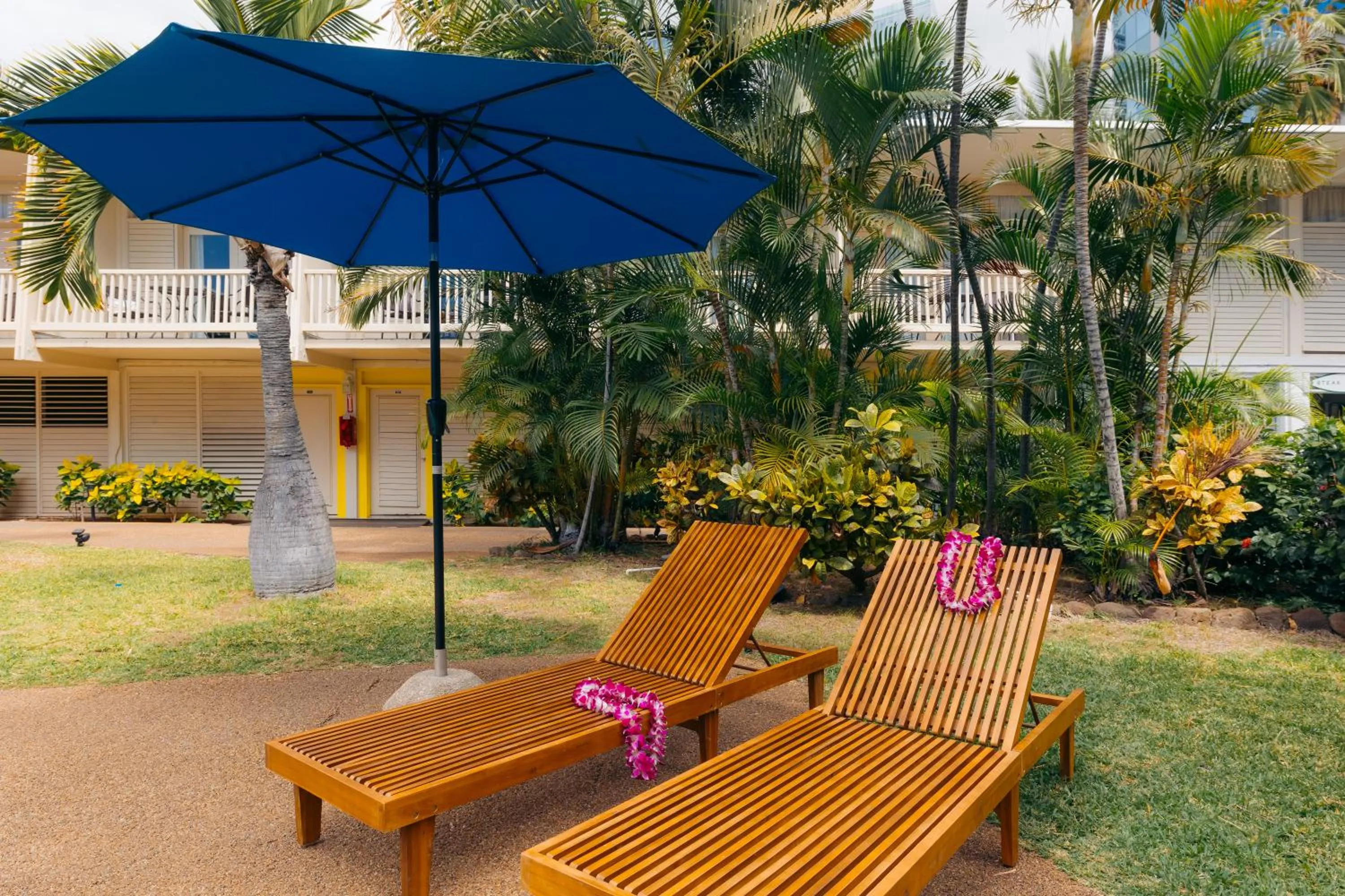 sunbed in Waikiki Heritage Hotel