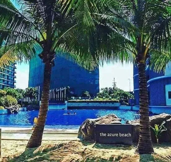 AZURE C4 BEACHPOOL balcony wifi MULTIPLE UNITS