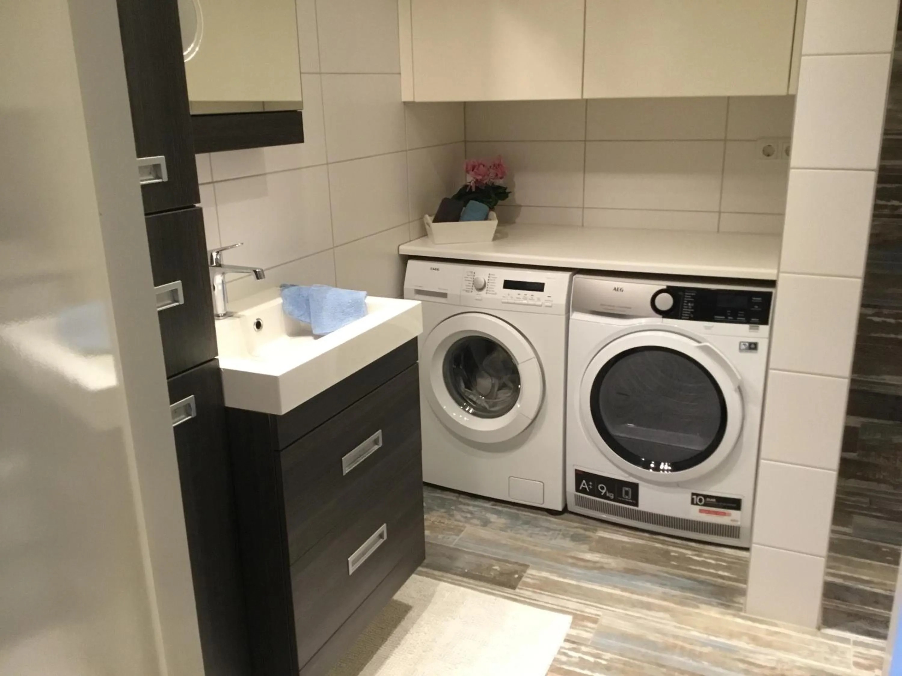 washing machine in B & B ANNAMIE