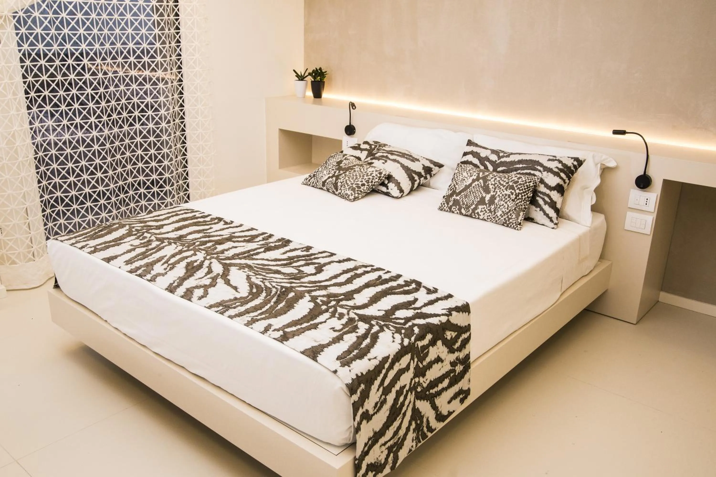 Photo of the whole room, Bed in Hedoné Design Experience B&B