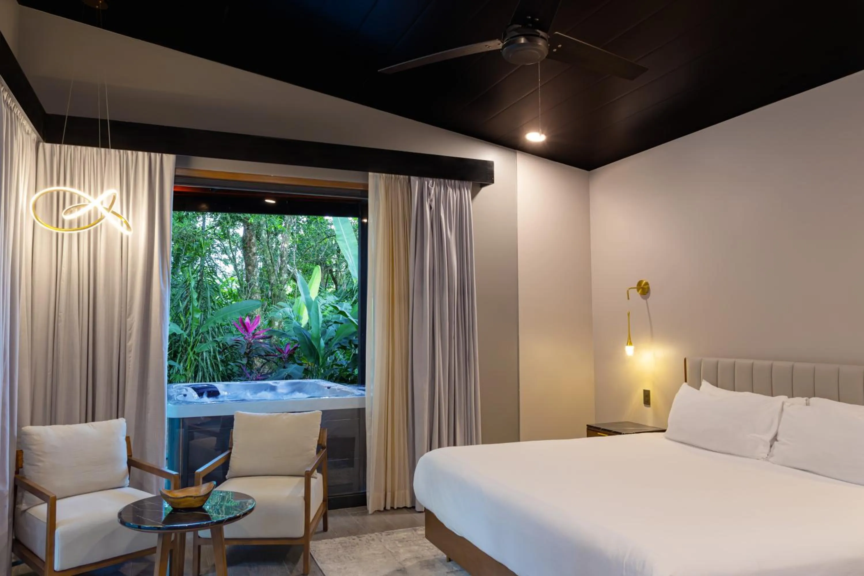 Bedroom, Bed in Noah's Forest Hotel by Tifakara