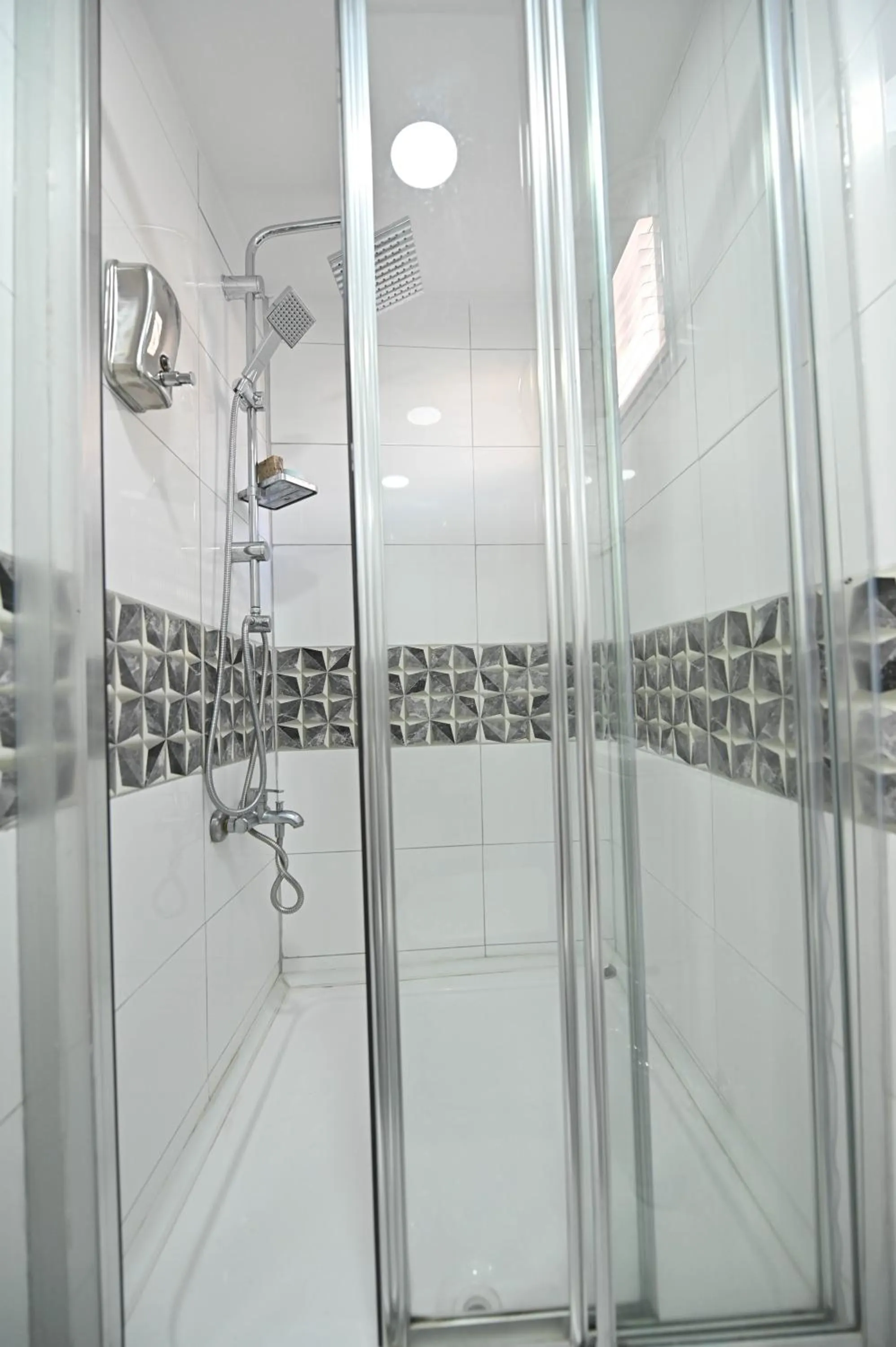 Bathroom in Safir Gold Hotel