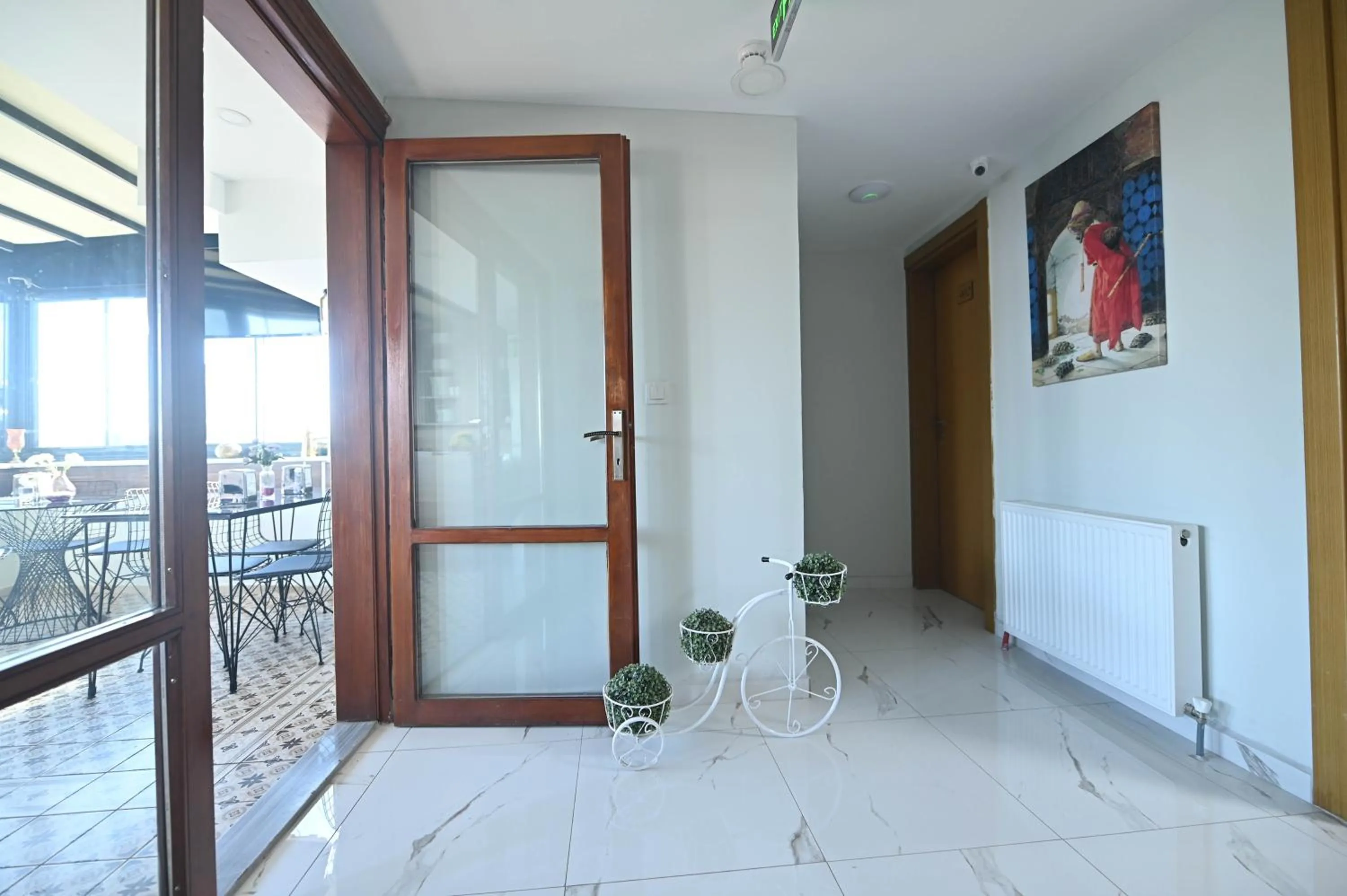 Restaurant/places to eat in Safir Gold Hotel