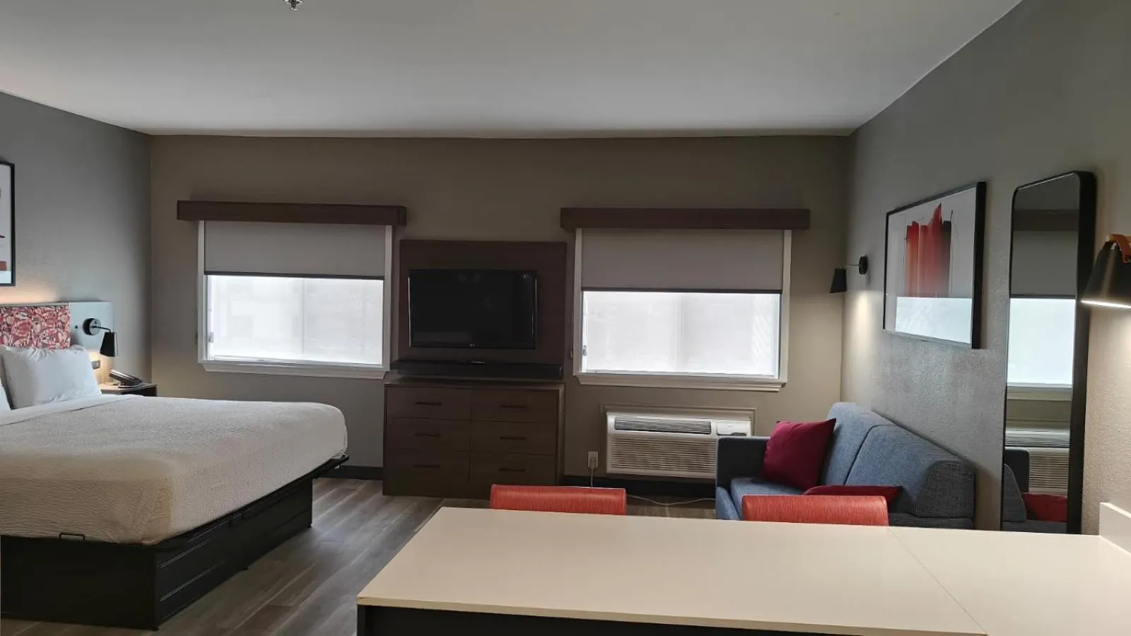 Bed in Hawthorn Extended Stay by Wyndham DFW Airport North