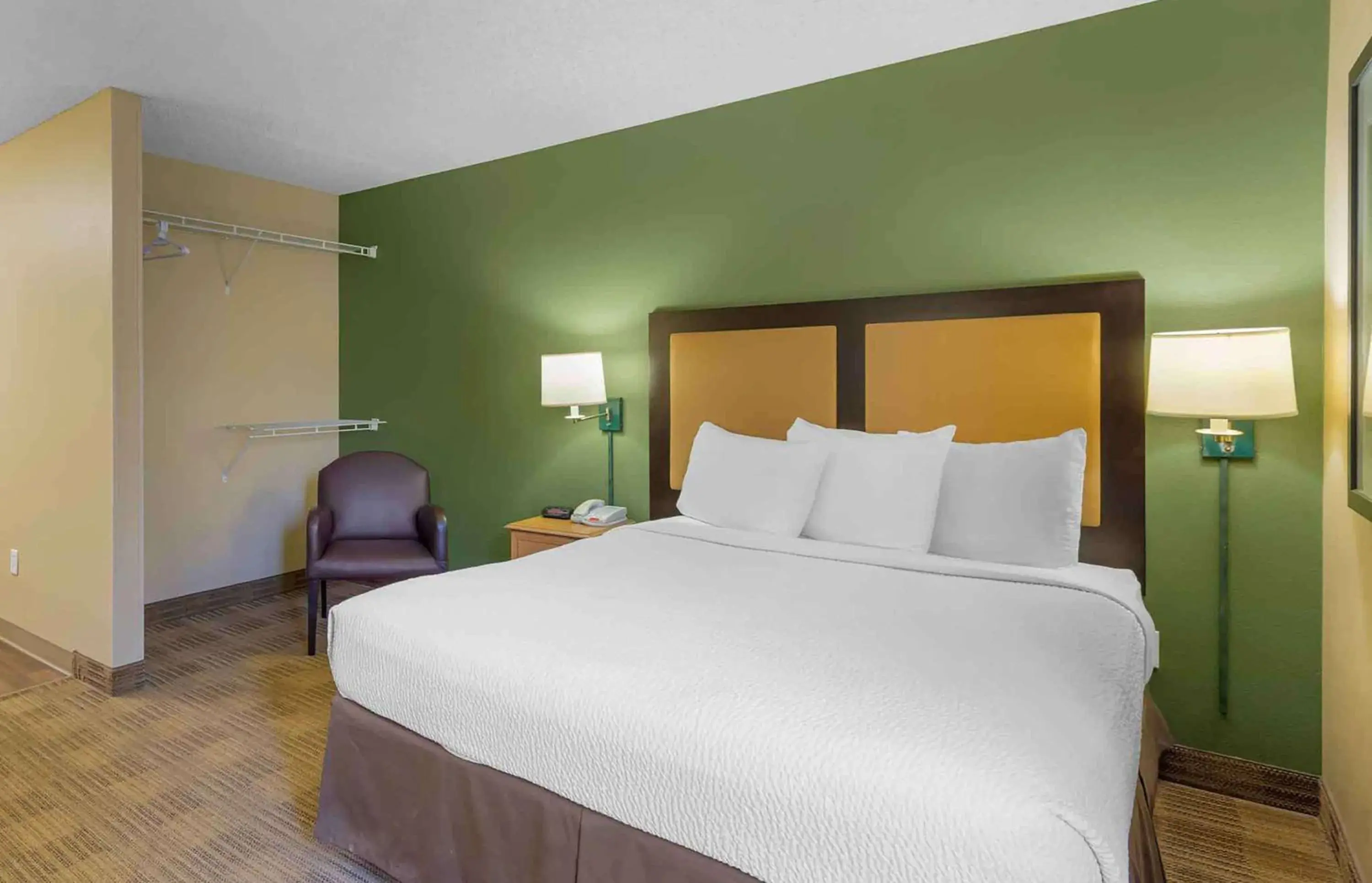 Bedroom, Bed in Hawthorn Extended Stay by Wyndham DFW Airport North Bedroom, Bed in Hawthorn Extended Stay by Wyndham DFW Airport North