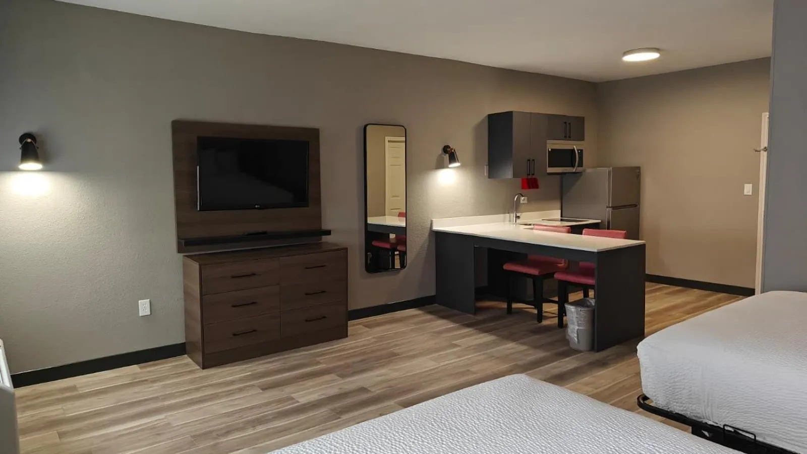 Bed in Hawthorn Extended Stay by Wyndham DFW Airport North