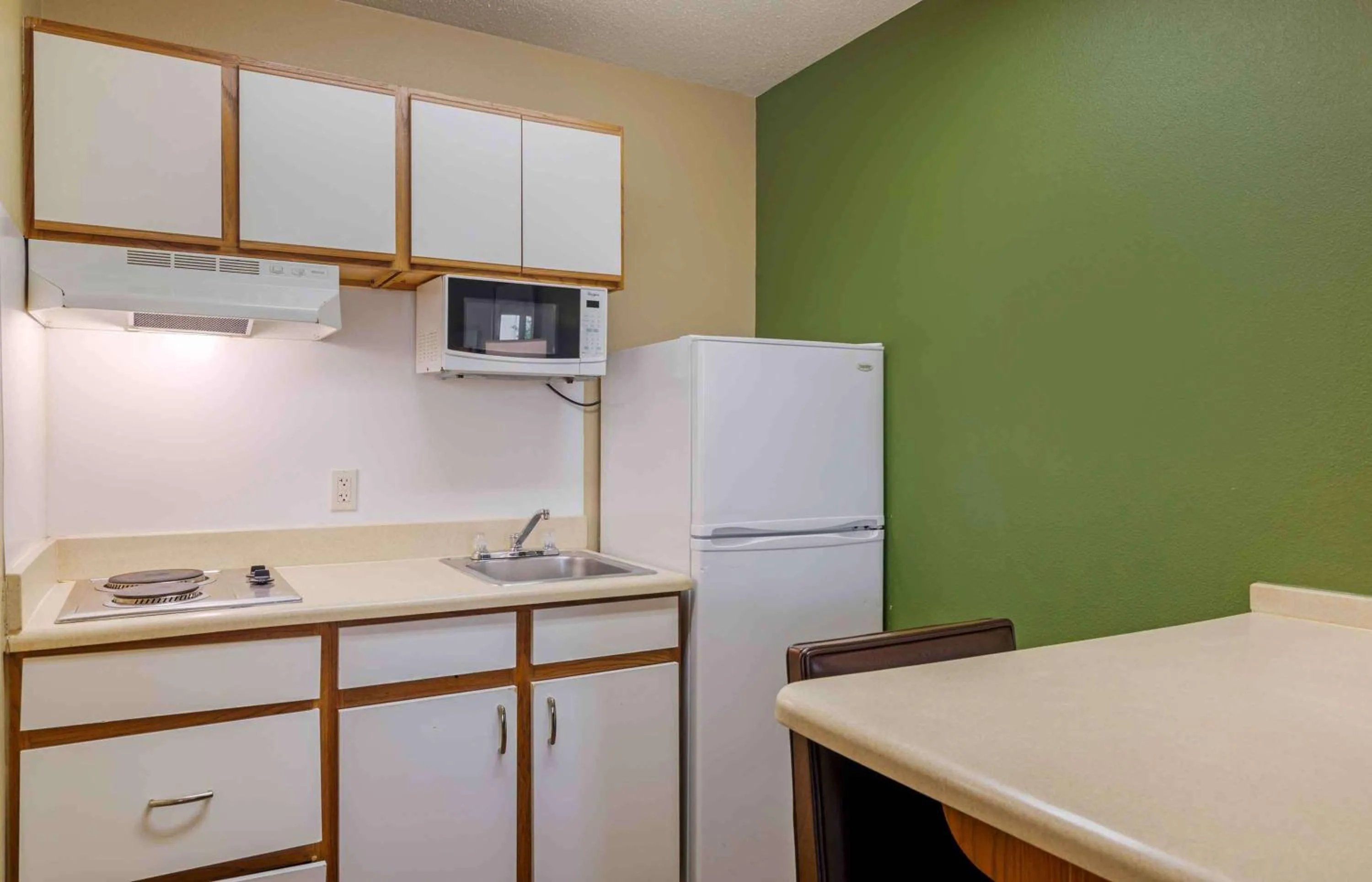 Bedroom in Hawthorn Extended Stay by Wyndham DFW Airport North