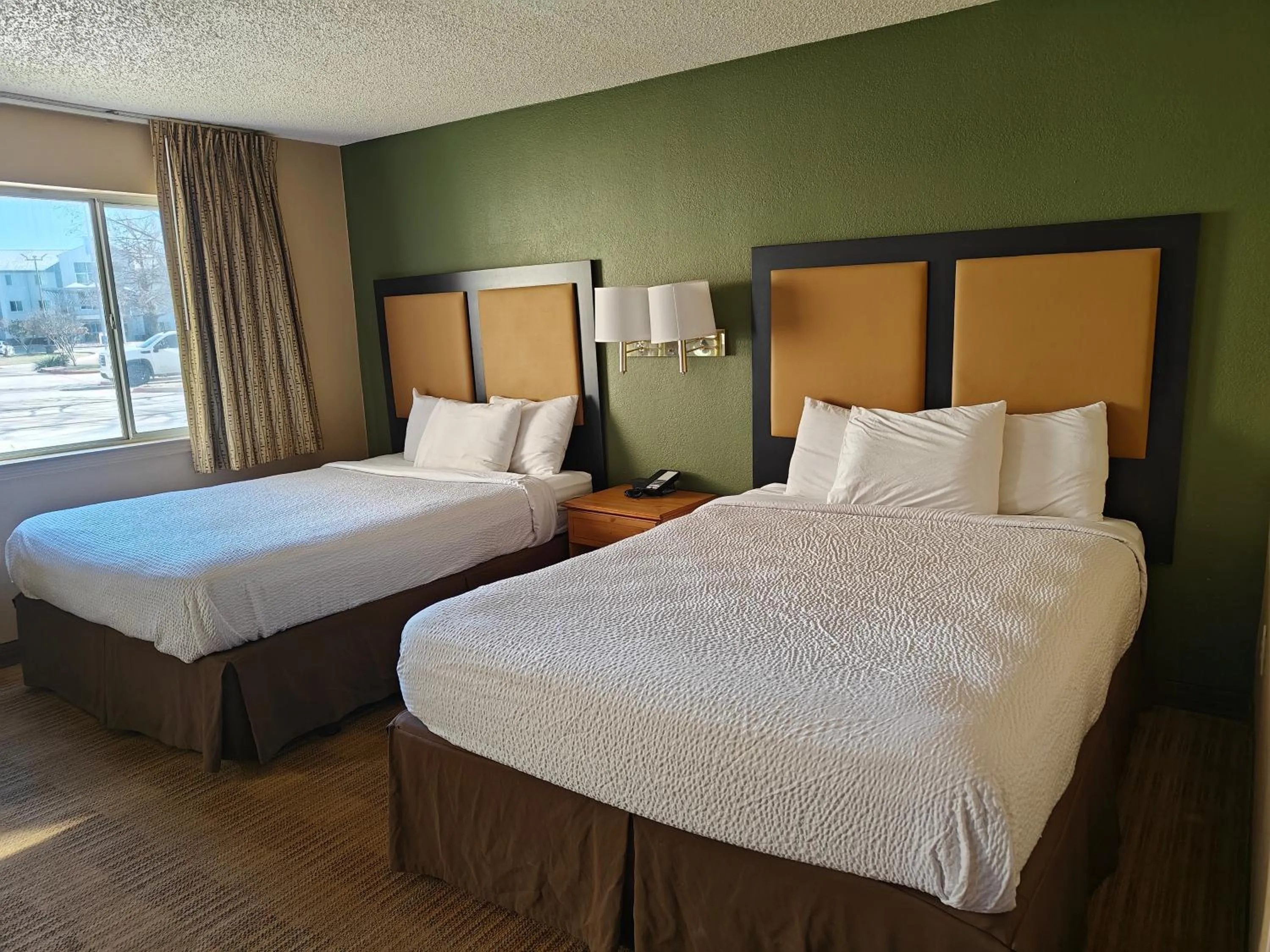 Bed in Hawthorn Extended Stay by Wyndham DFW Airport North