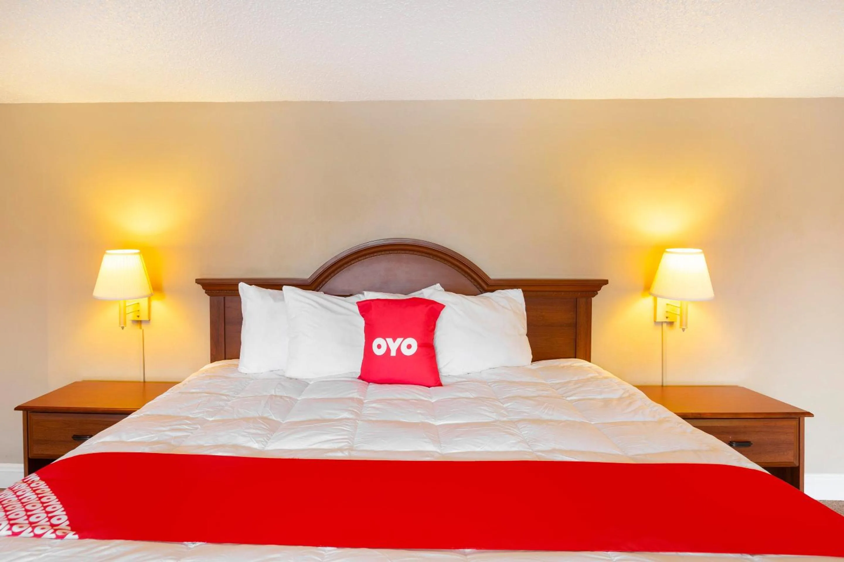 Bedroom, Bed in Port Allen Inn