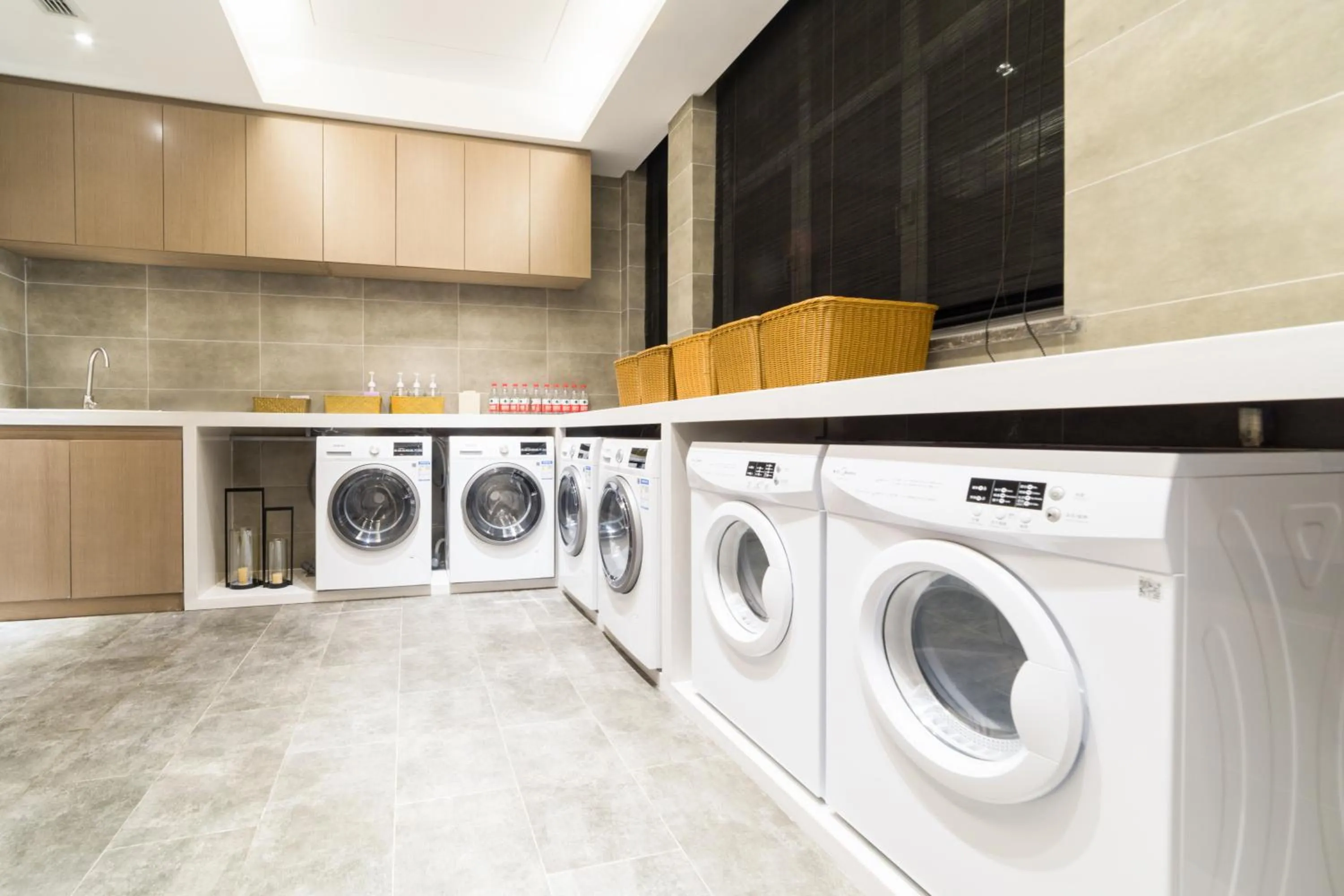 washing machine in Atour Hotel (Kong Family Mansion)