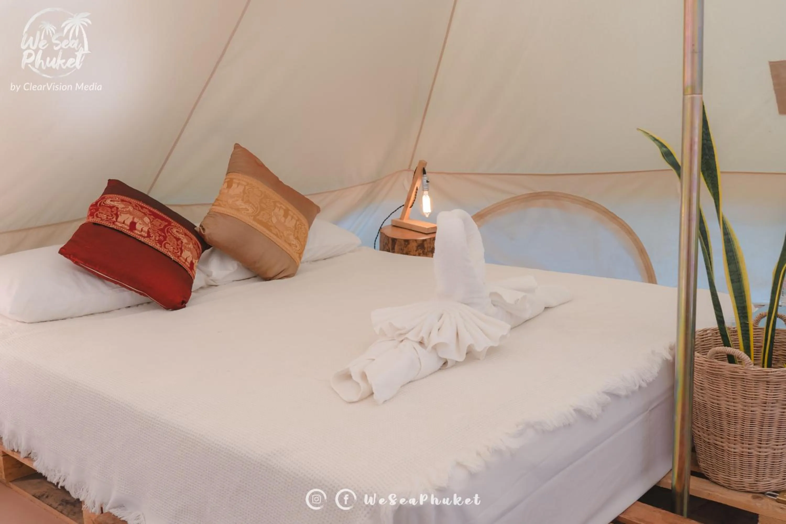 Bed in Roost Glamping - SHA Certified