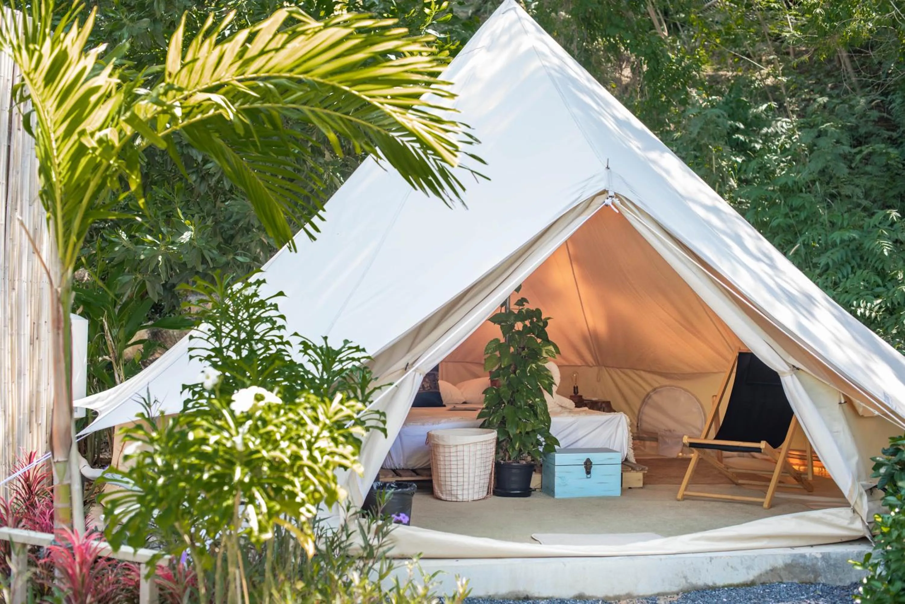 Garden in Roost Glamping - SHA Certified