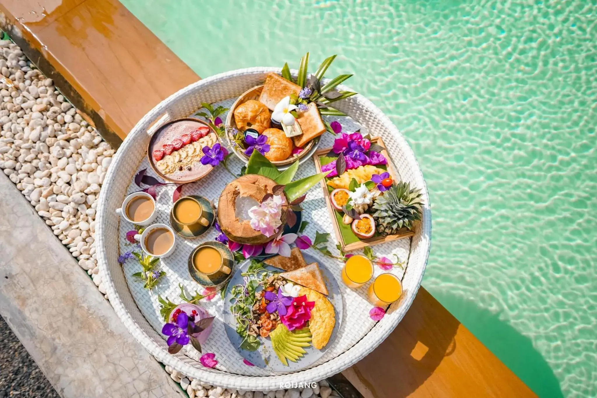 Swimming pool in Roost Glamping - SHA Certified Swimming pool in Roost Glamping - SHA Certified