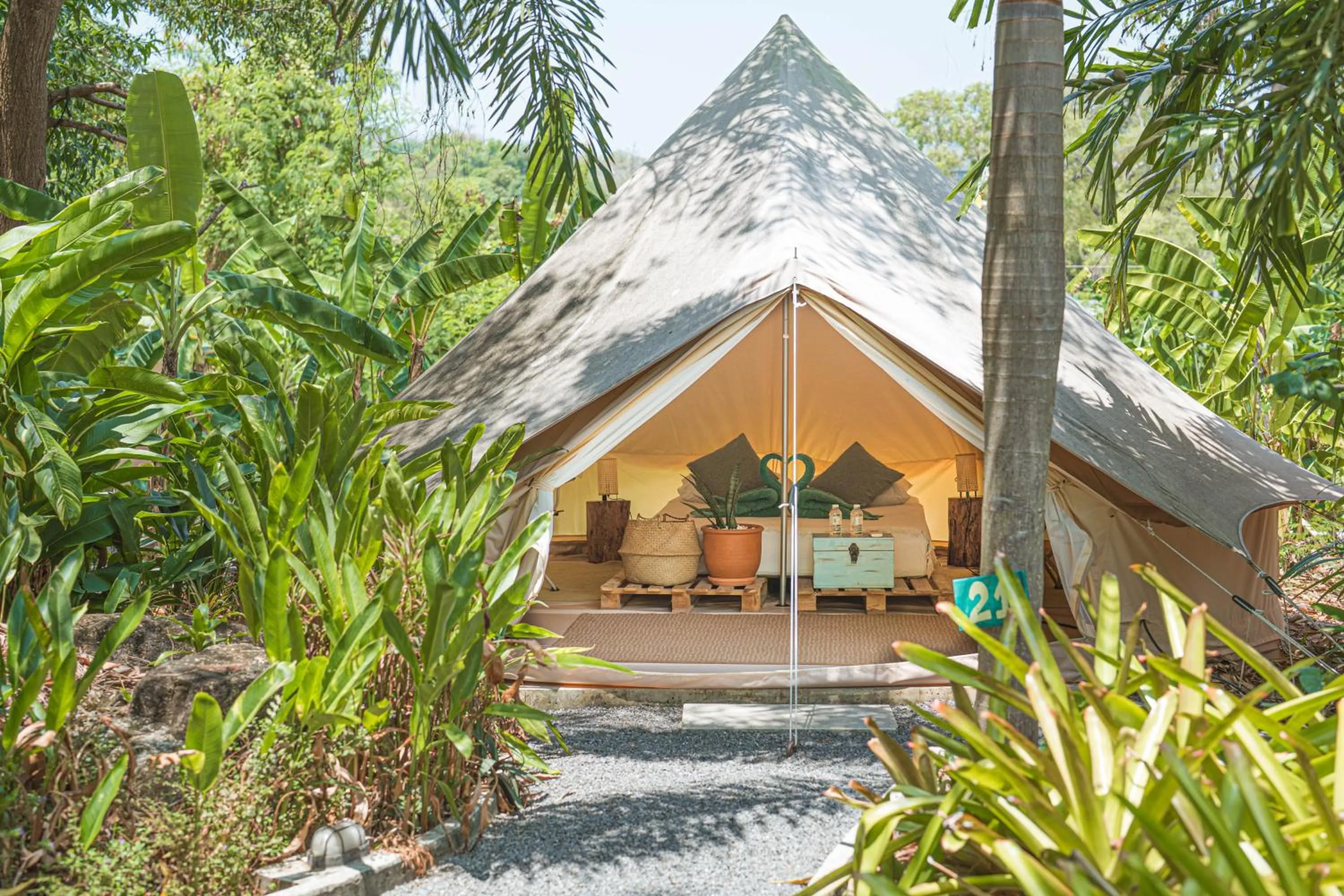 Garden in Roost Glamping - SHA Certified