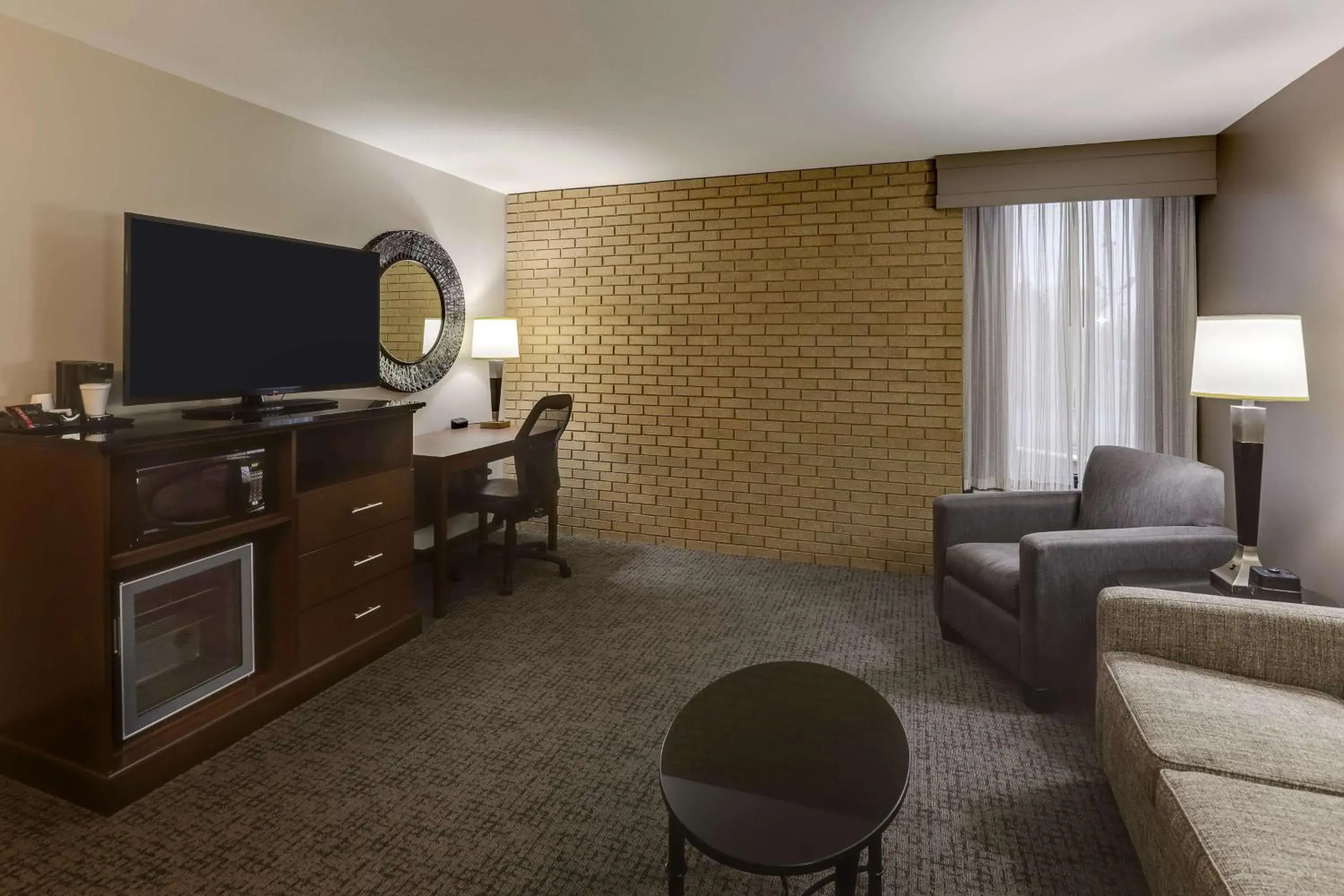 Bedroom in Drury Inn & Suites Columbus Dublin Bedroom in Drury Inn & Suites Columbus Dublin