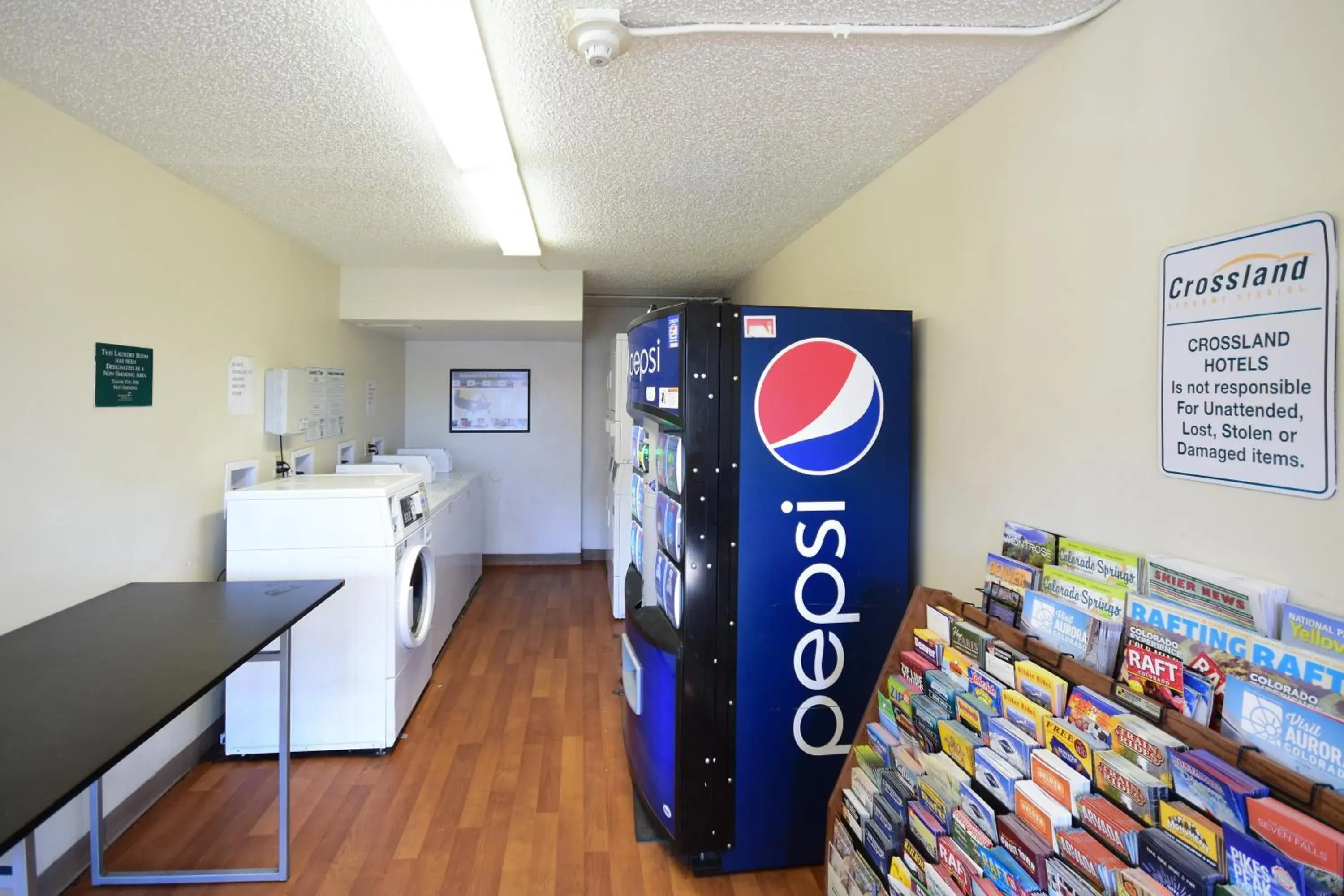 HomeTowne Studios by Red Roof Denver - Lakewood West HomeTowne Studios by Red Roof Denver - Lakewood West