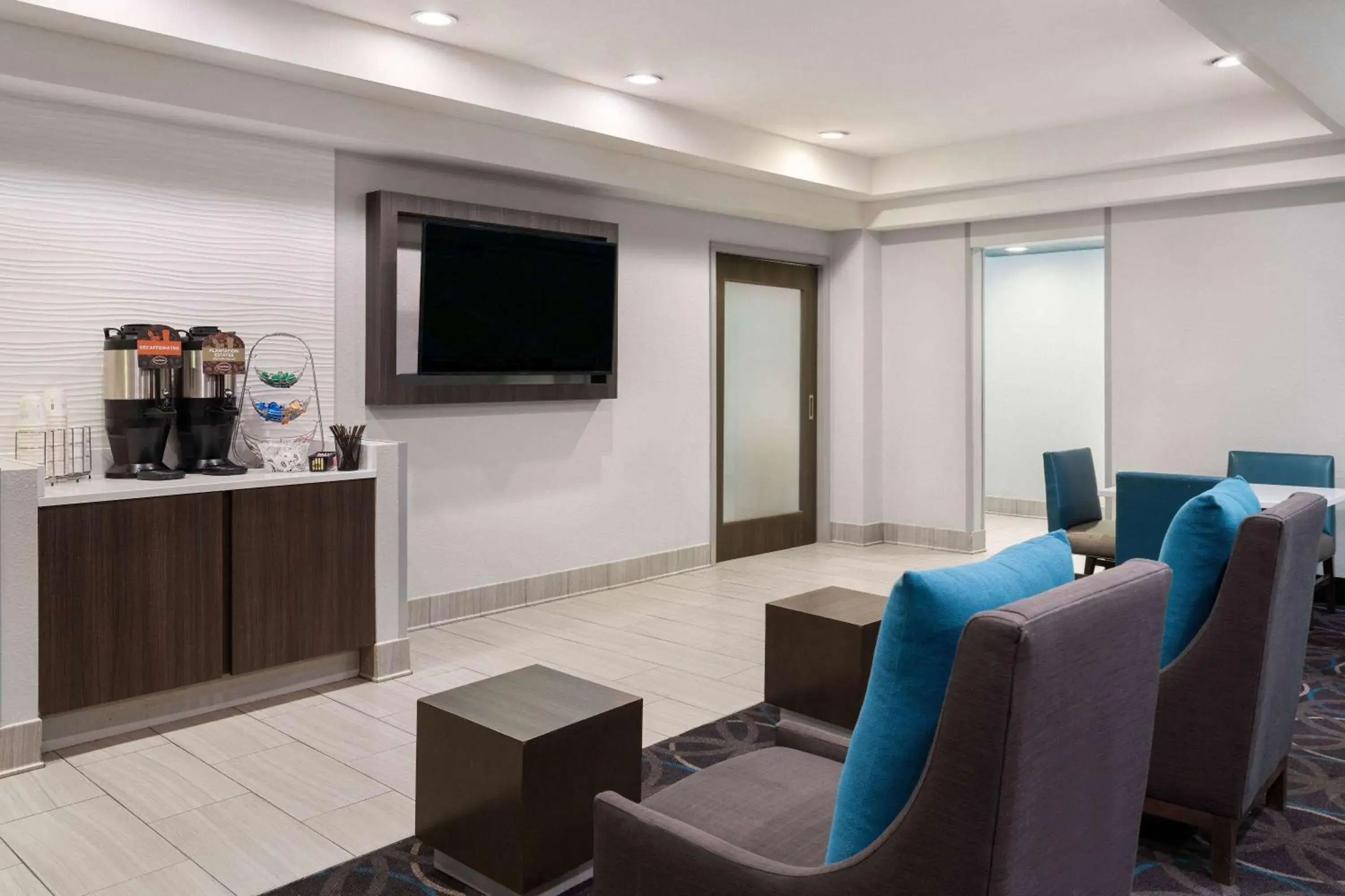 Restaurant/places to eat in La Quinta by Wyndham Pocatello Restaurant/places to eat in La Quinta by Wyndham Pocatello