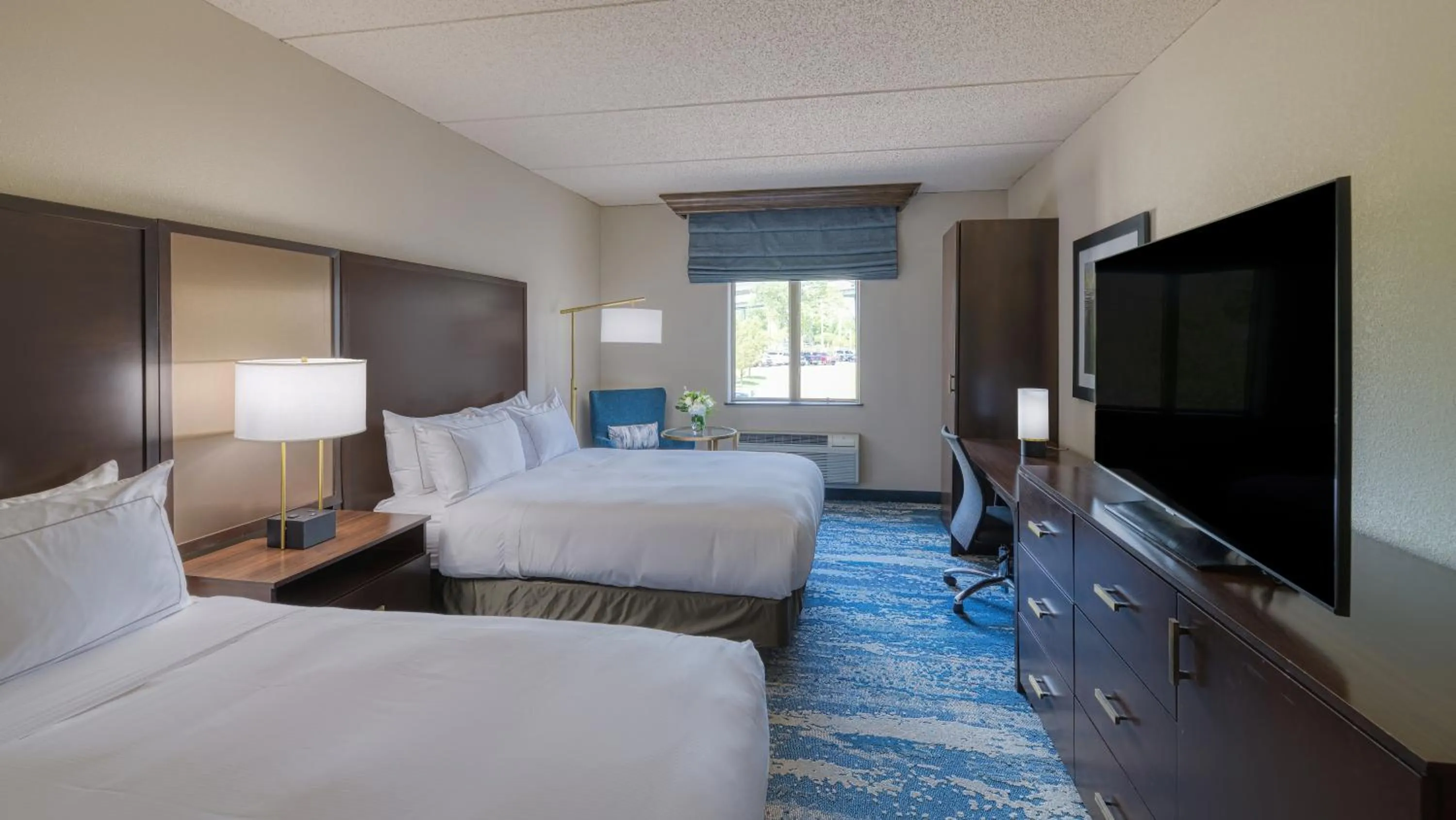 Bedroom, Bed in DoubleTree by Hilton Port Huron